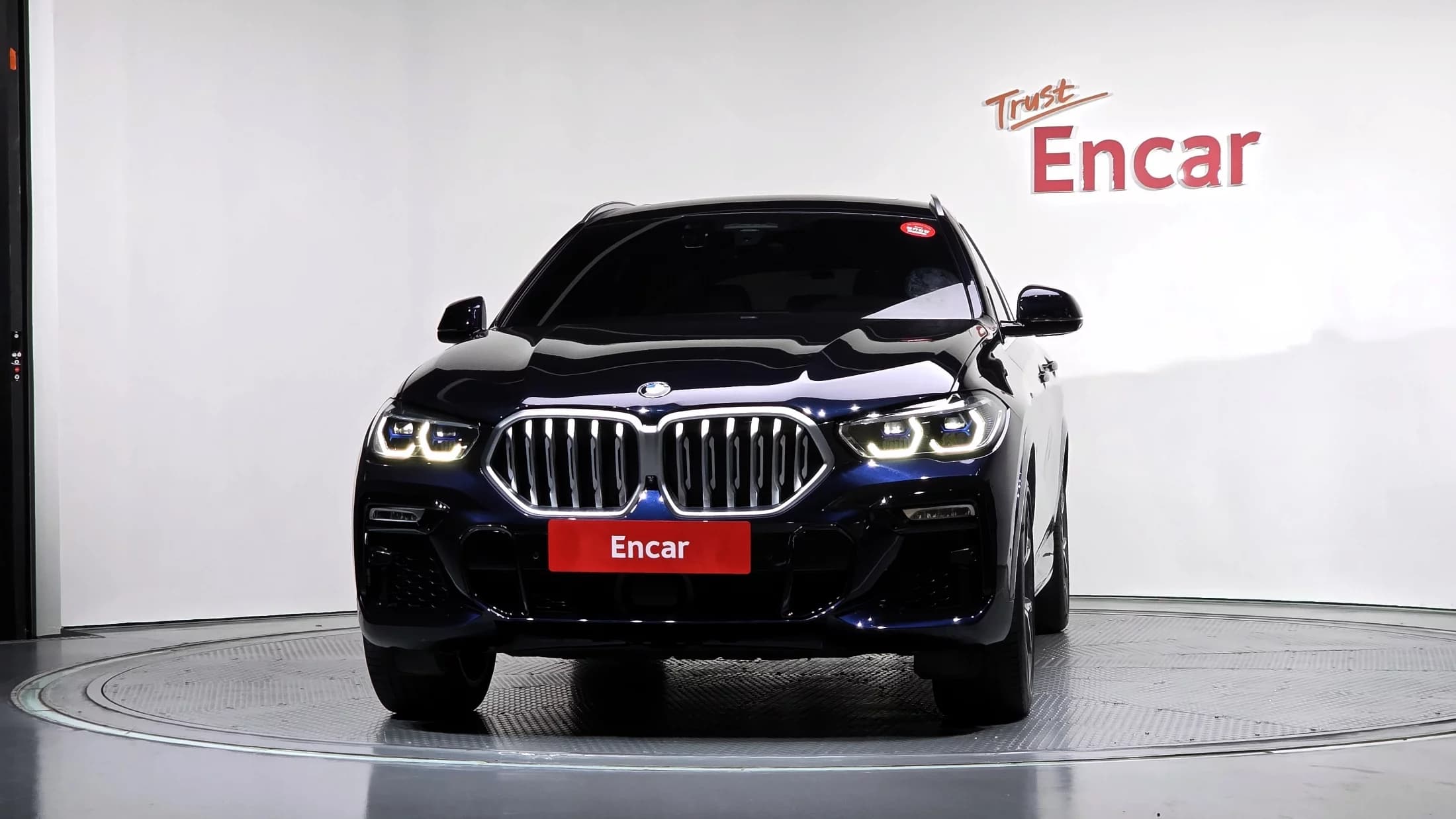BMW X6 xDrive40i M Sport, 2021 г. 64017 км. — фото 3