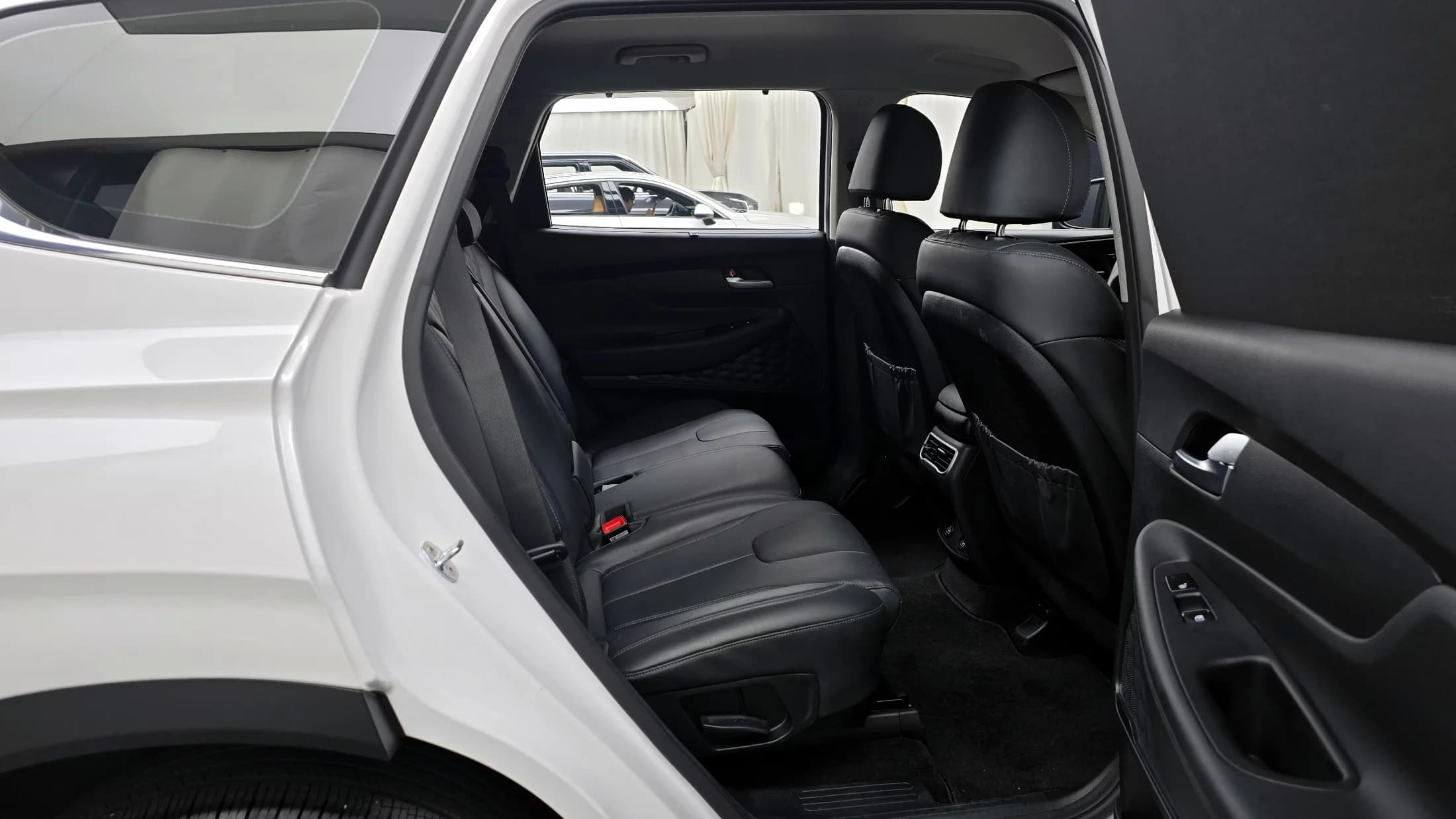 Hyundai Santa Fe HEV 1.6 2WD Prestige, гибрид, 2021 г. 33266 км. — фото 12