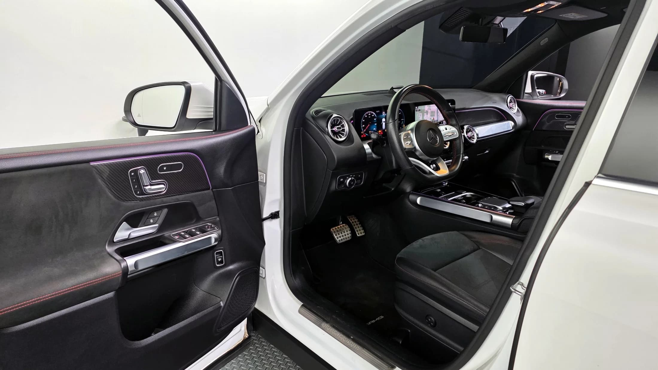 Mercedes-Benz GLB-Class GLB250 4MATIC, 2021 г. 72234 км. — фото 10