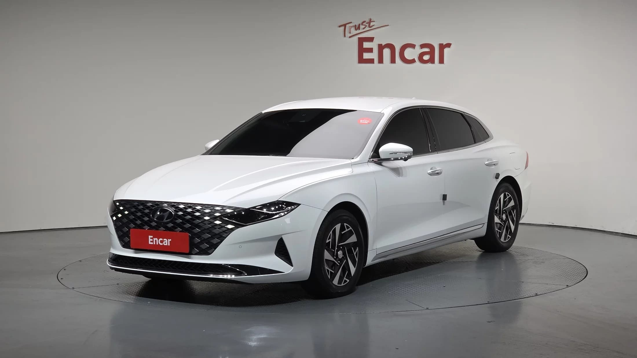 Hyundai Grandeur Le Blanc, гибрид, 2021 г. 90545 км.