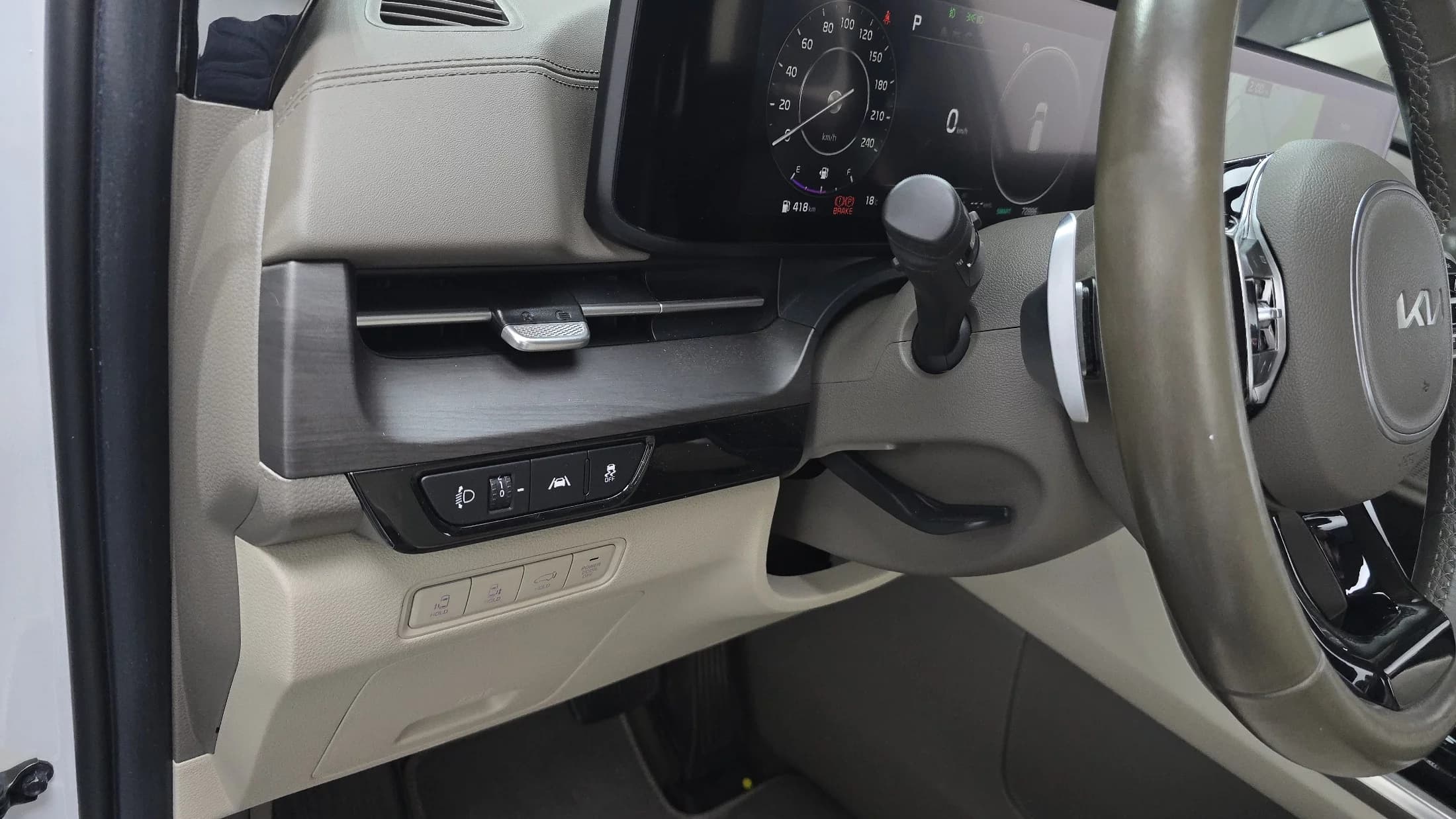 Kia Carnival 7-Seater Noblesse, 2021 г. 72955 км. — фото 17
