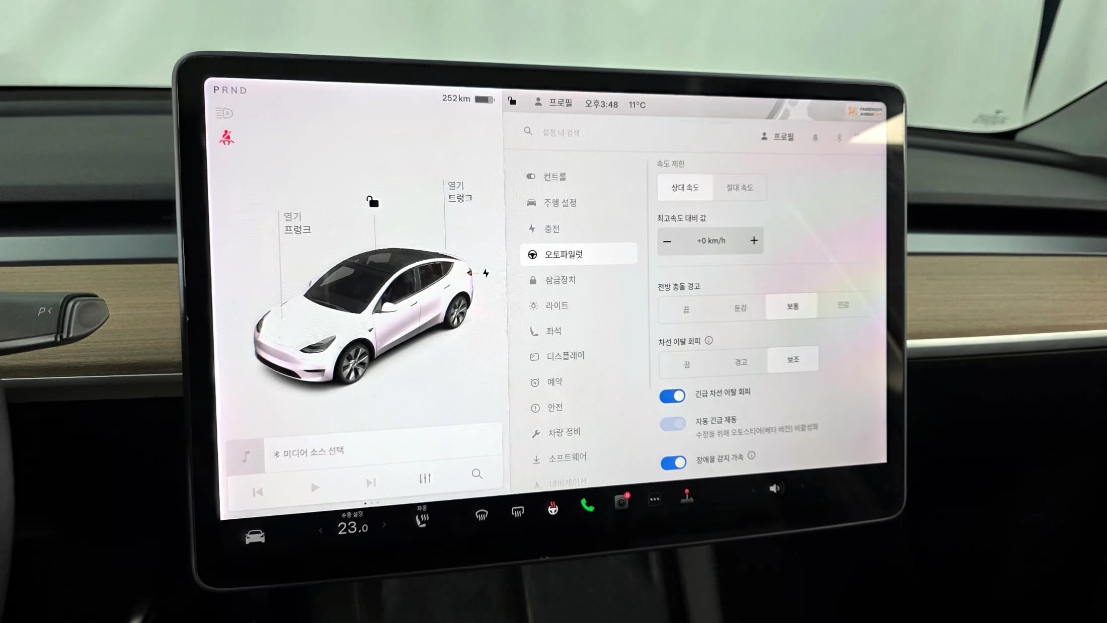 Tesla Model Y Standard Range, электромобиль, 2021 г. 71416 км. — фото 16