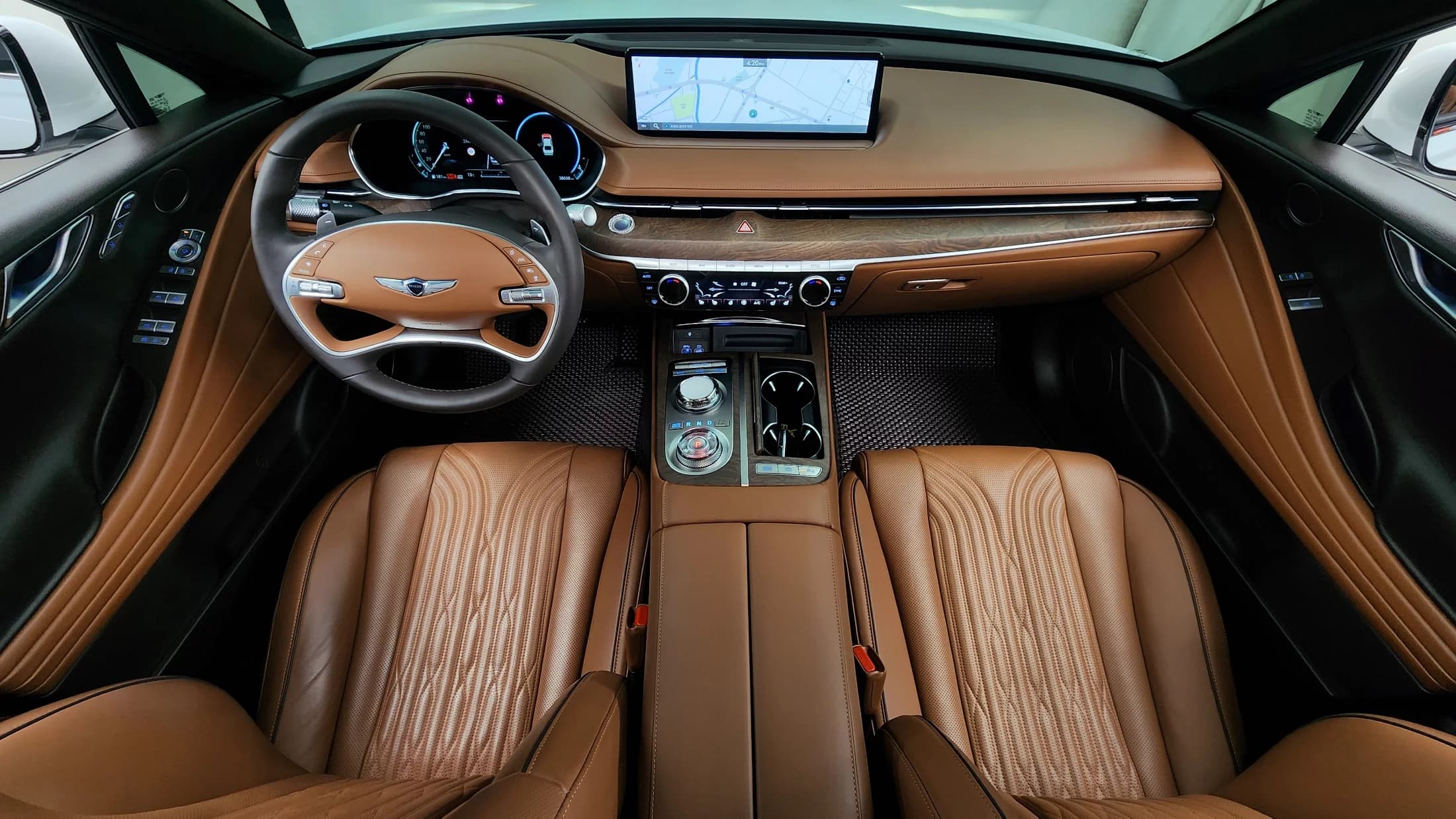 Genesis G80 Gasoline 2.5 Turbo 2WD, 2023 г. 38764 км. — фото 7
