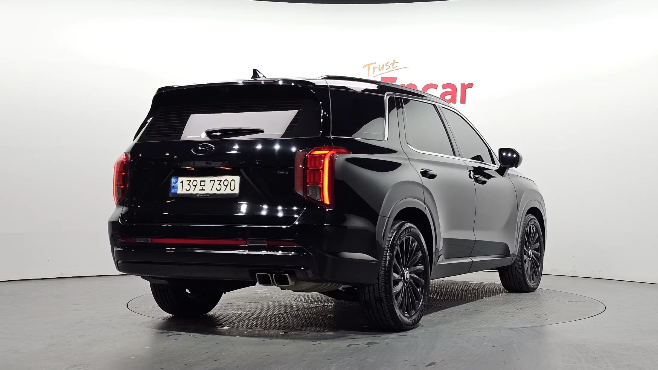 Hyundai Palisade Diesel 2.2 4WD Calligraphy Black Edition, 2023 г. 22379 км. — фото 2