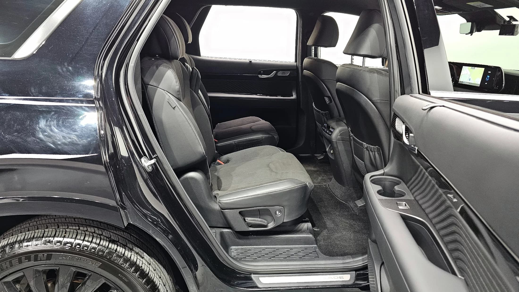 Hyundai Palisade Diesel 2.2 4WD Calligraphy Black Edition, 2023 г. 22379 км. — фото 12