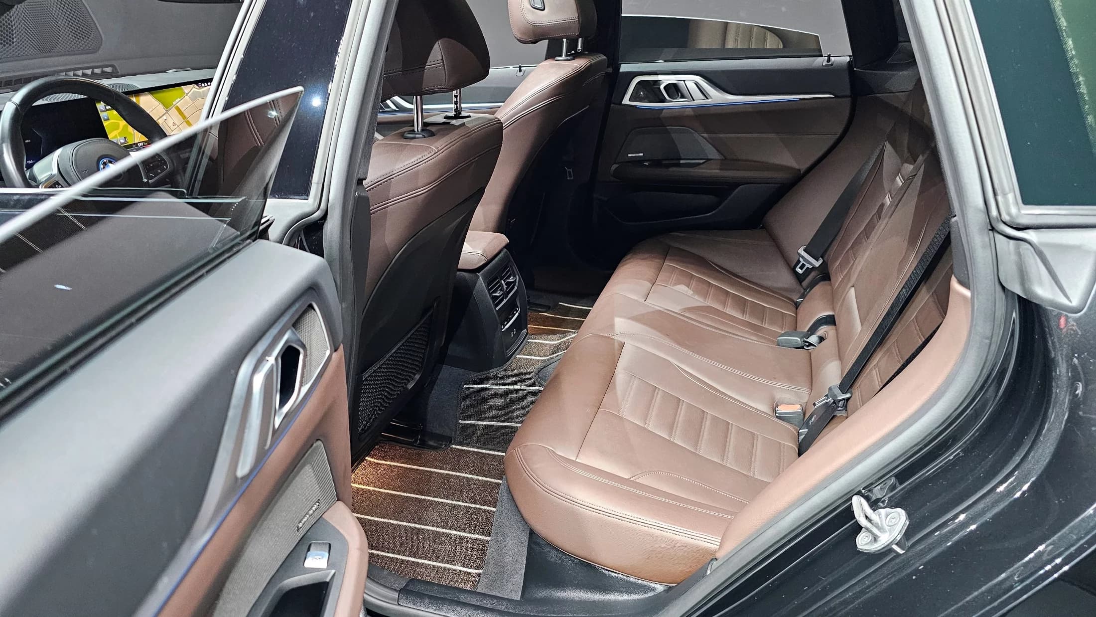 BMW i4 eDrive40 M Sports Pro, электромобиль, 2023 г. 57300 км. — фото 12