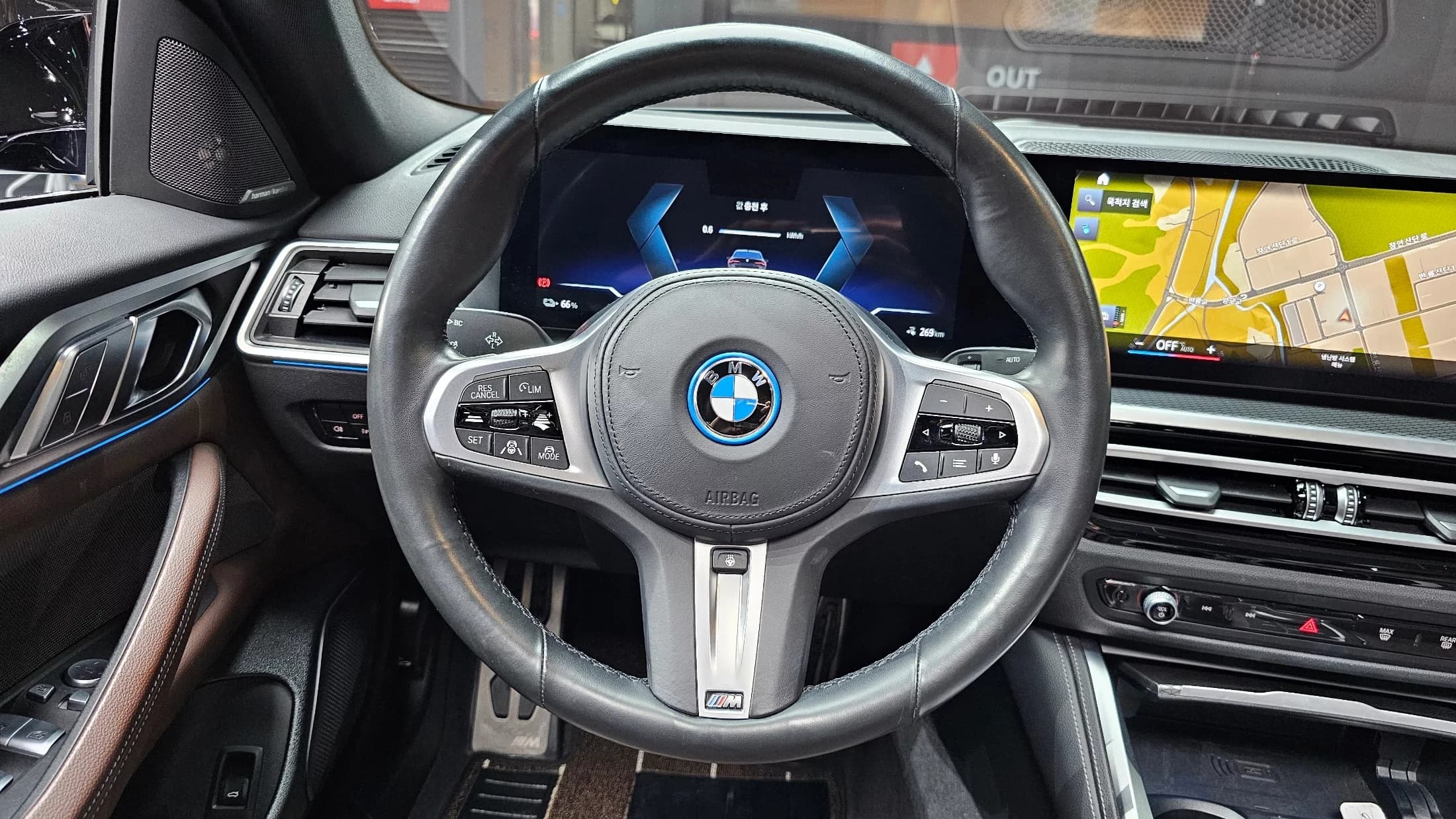 BMW i4 eDrive40 M Sports Pro, электромобиль, 2023 г. 57300 км. — фото 13