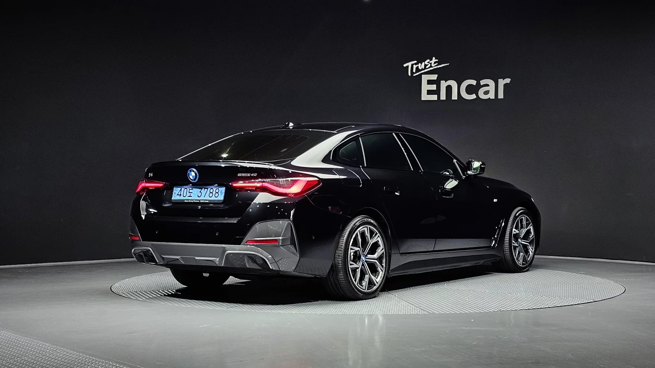 BMW i4 eDrive40 M Sports Pro, электромобиль, 2023 г. 57300 км. — фото 4