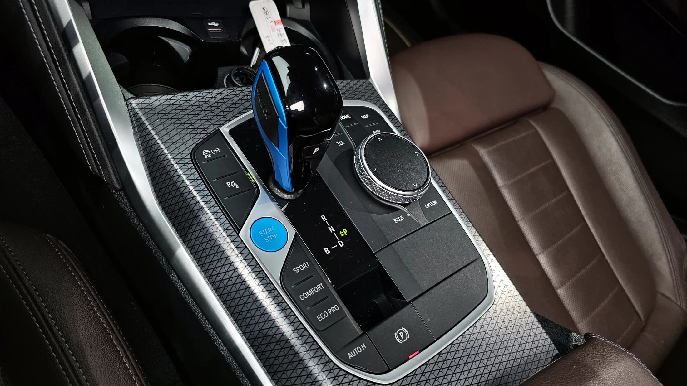 BMW i4 eDrive40 M Sports Pro, электромобиль, 2023 г. 57300 км. — фото 9