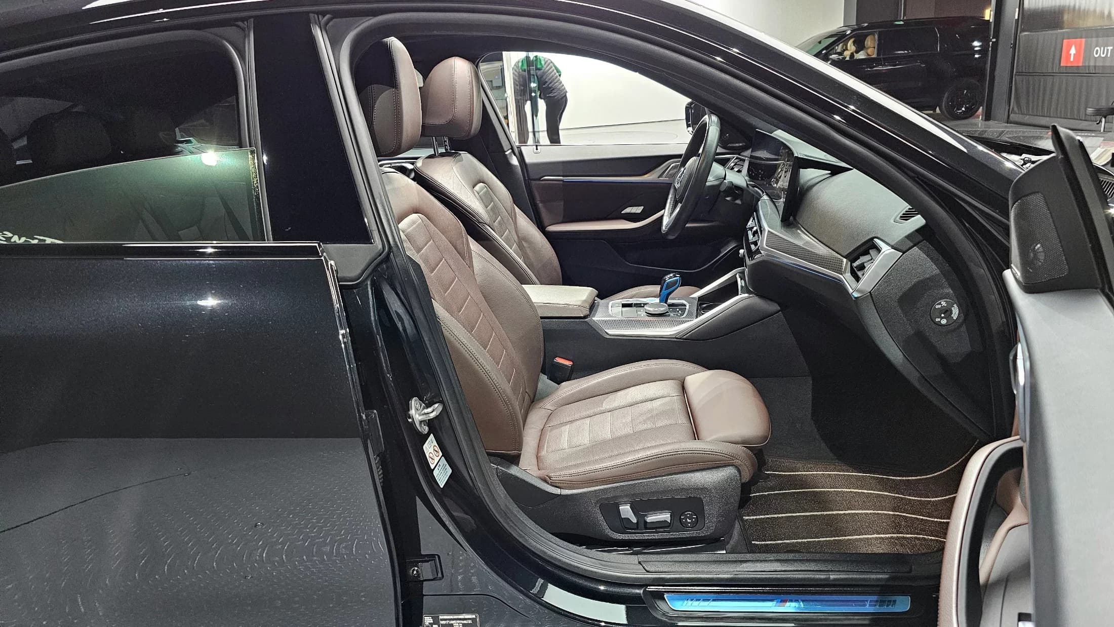 BMW i4 eDrive40 M Sports Pro, электромобиль, 2023 г. 57300 км. — фото 10