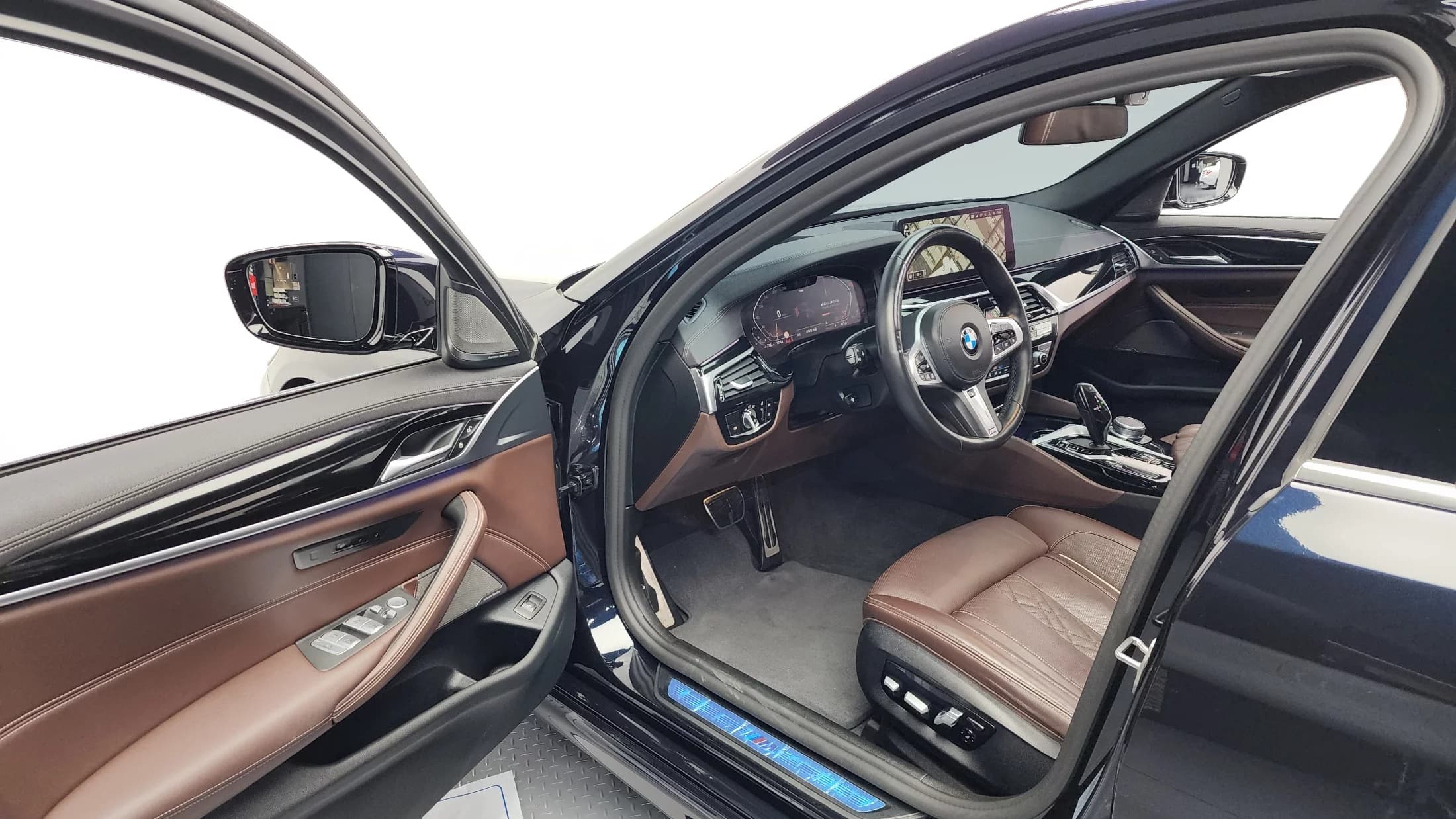 BMW 5-Series 530i M Sport Package, 2021 г. 64462 км. — фото 10