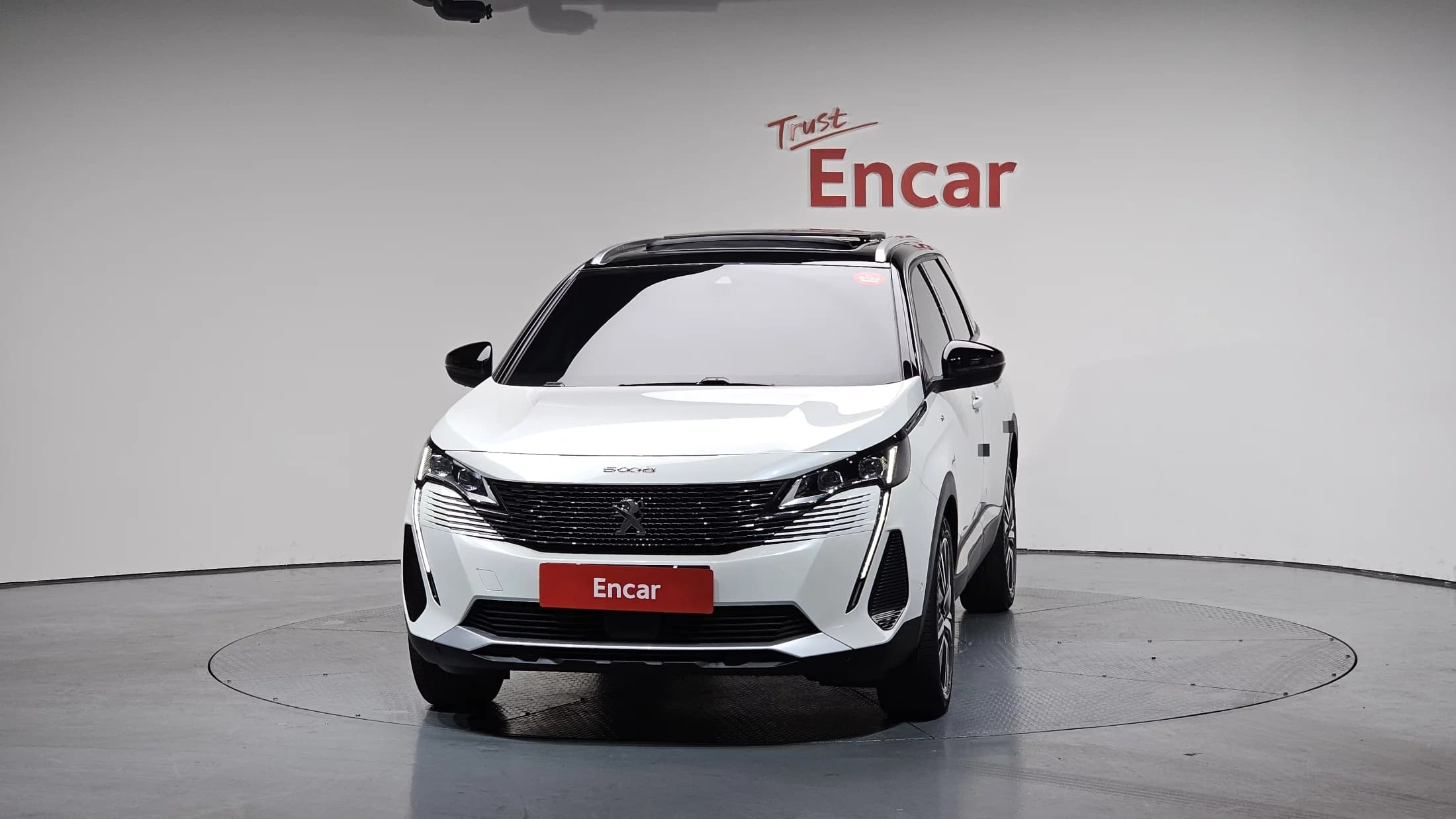 Peugeot 5008 1.2 Pure Tech GT, 2024 г. 27740 км. — фото 2