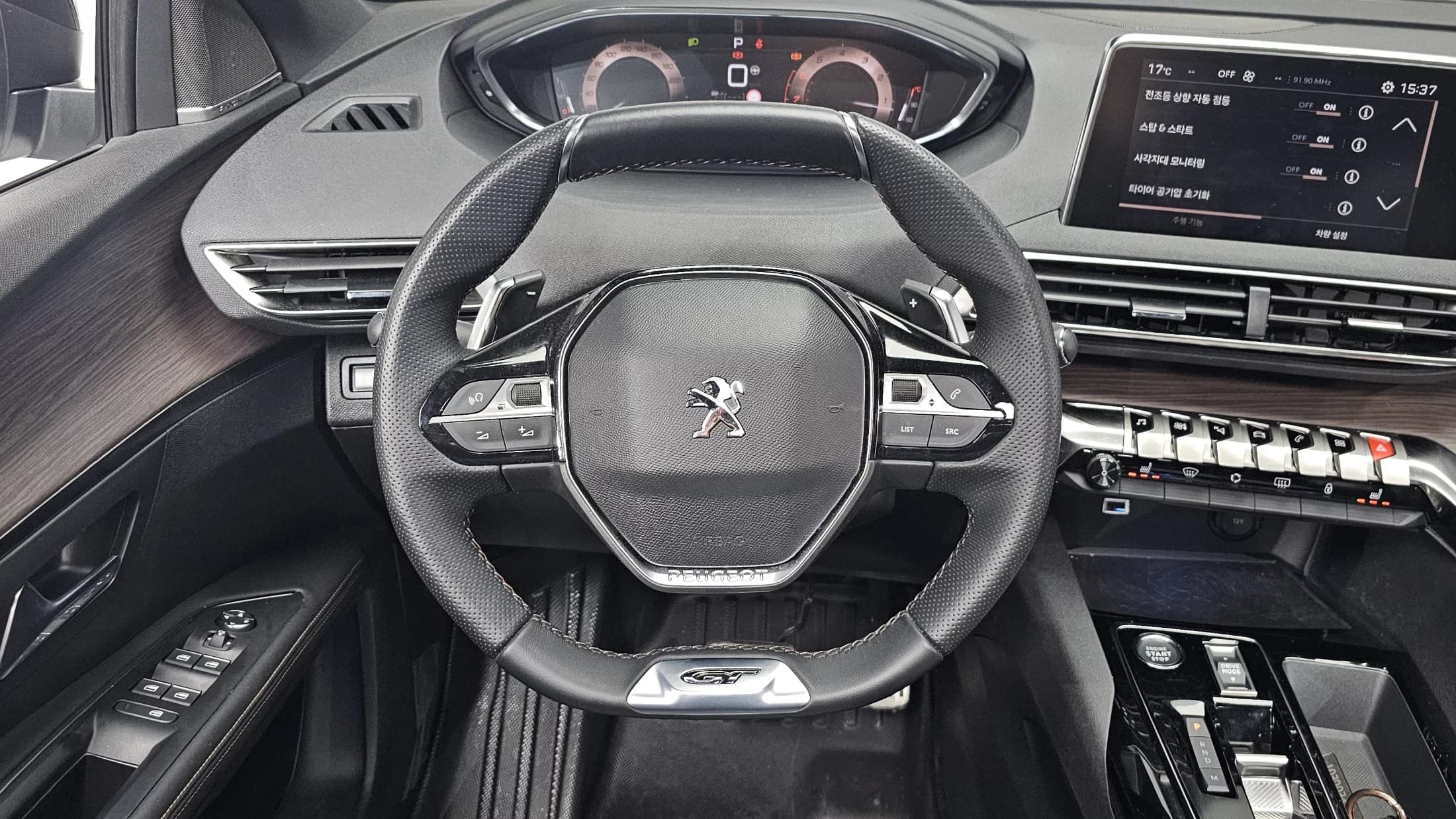Peugeot 5008 1.2 Pure Tech GT, 2024 г. 27740 км. — фото 12