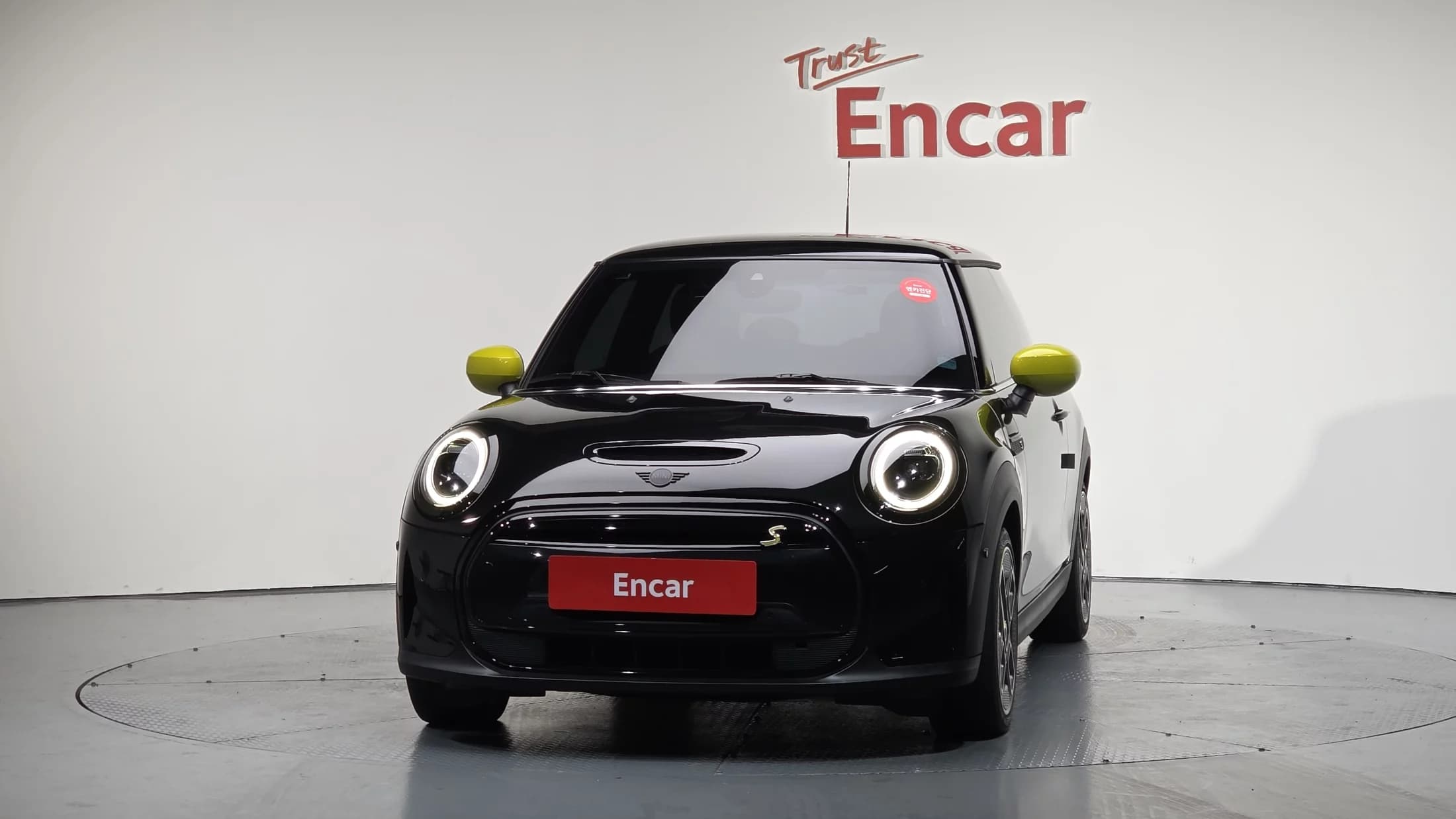 MINI Cooper SE Electric 3rd, электромобиль, 2023 г. 17927 км. — фото 3