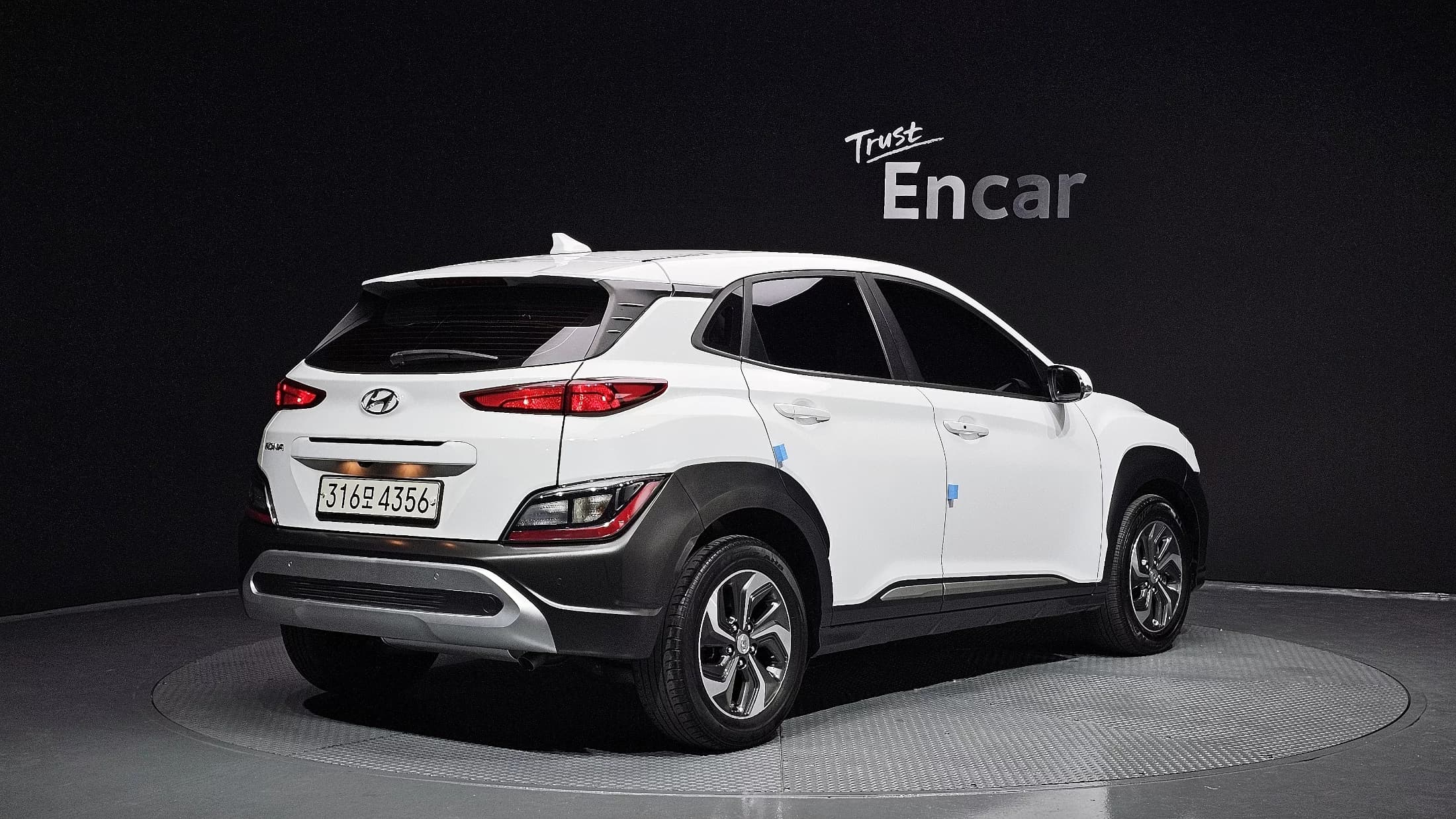 Hyundai Kona Modern, гибрид, 2021 г. 155564 км. — фото 2