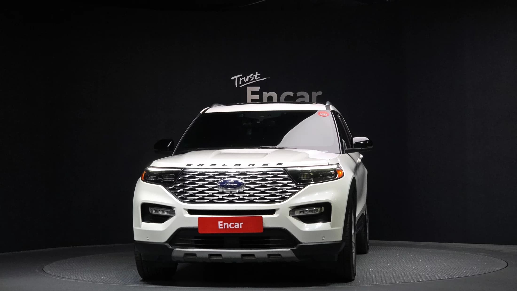 Ford EXPLORER 3.0 Platinum 4WD, 2021 г. 115369 км. — фото 3