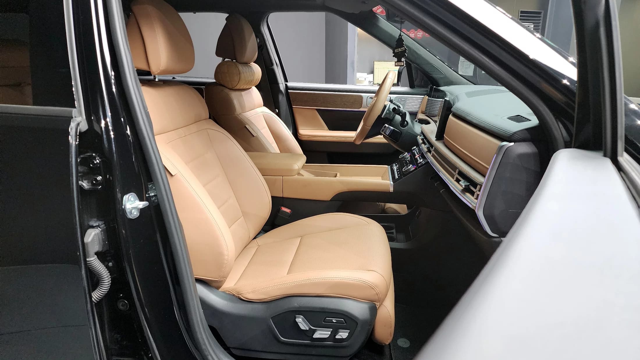Hyundai Santa Fe Gasoline 2.5T 2WD Prestige, 2023 г. 48784 км. — фото 11