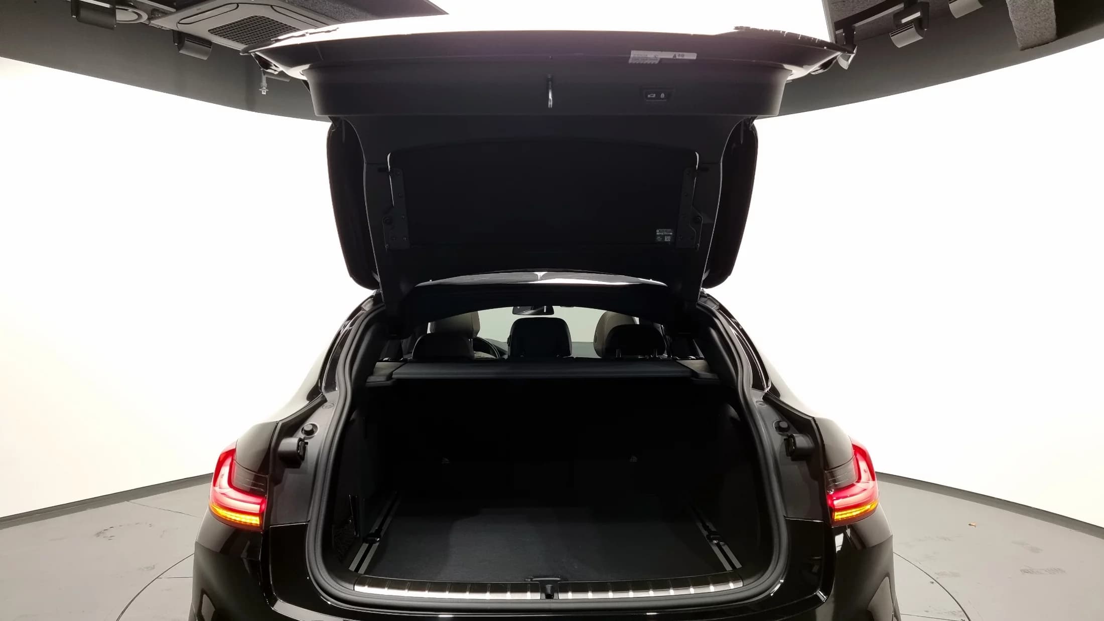 BMW X4 xDrive20i M Sport, 2022 г. 38151 км. — фото 20