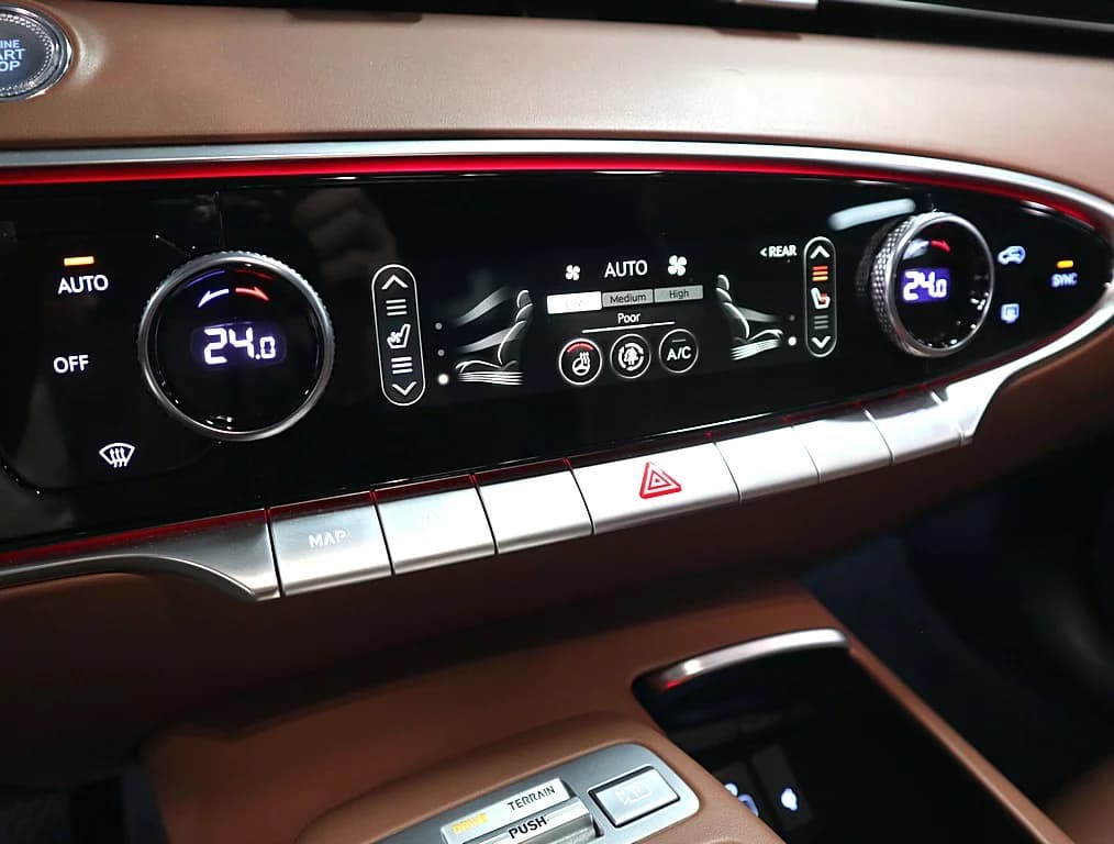 Genesis GV70 2.5T Gasoline AWD, 2021 г. 59380 км. — фото 16