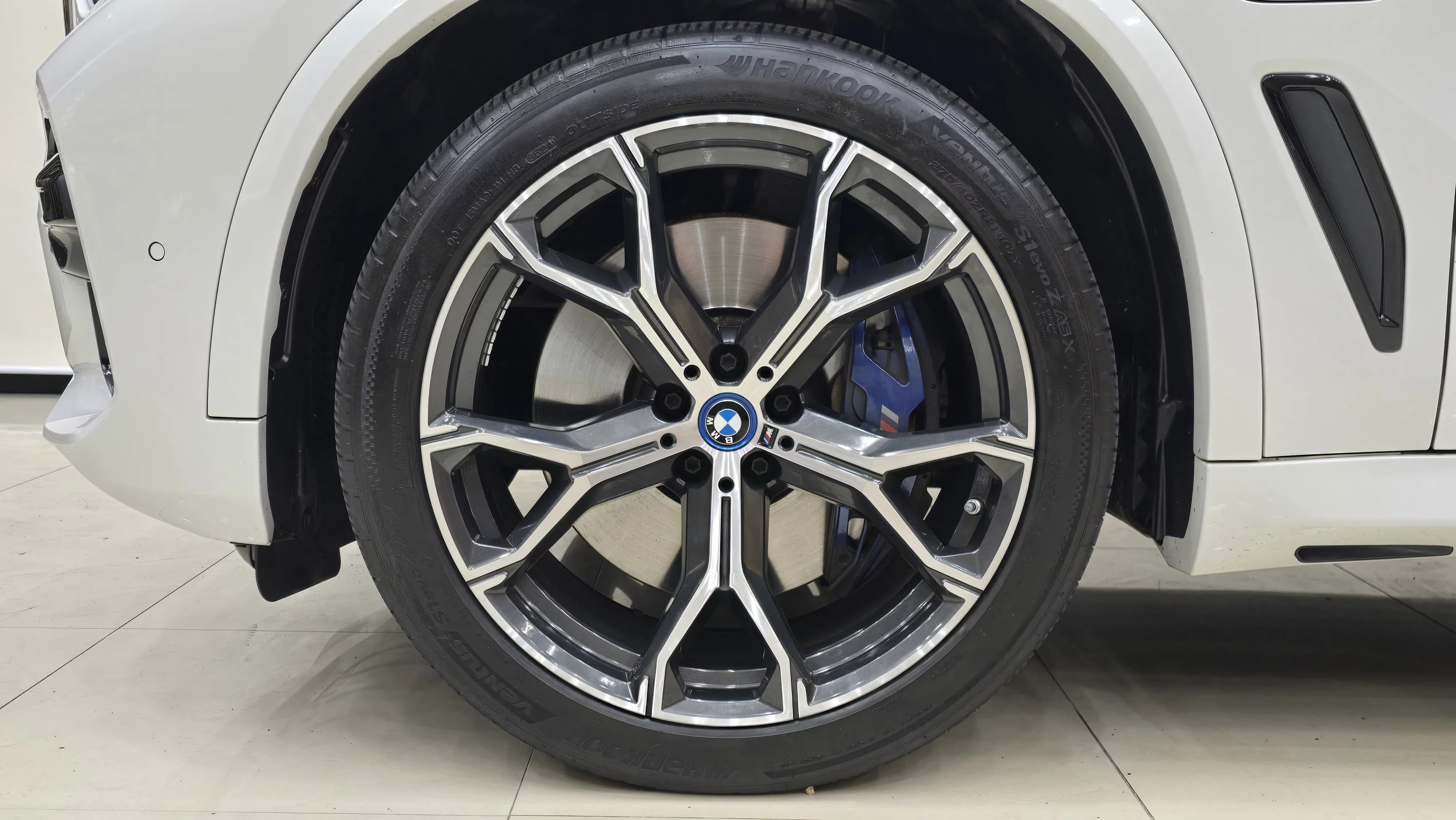 BMW X5 xDrive 45e M Sport, гибрид, 2022 г. 64453 км. — фото 6