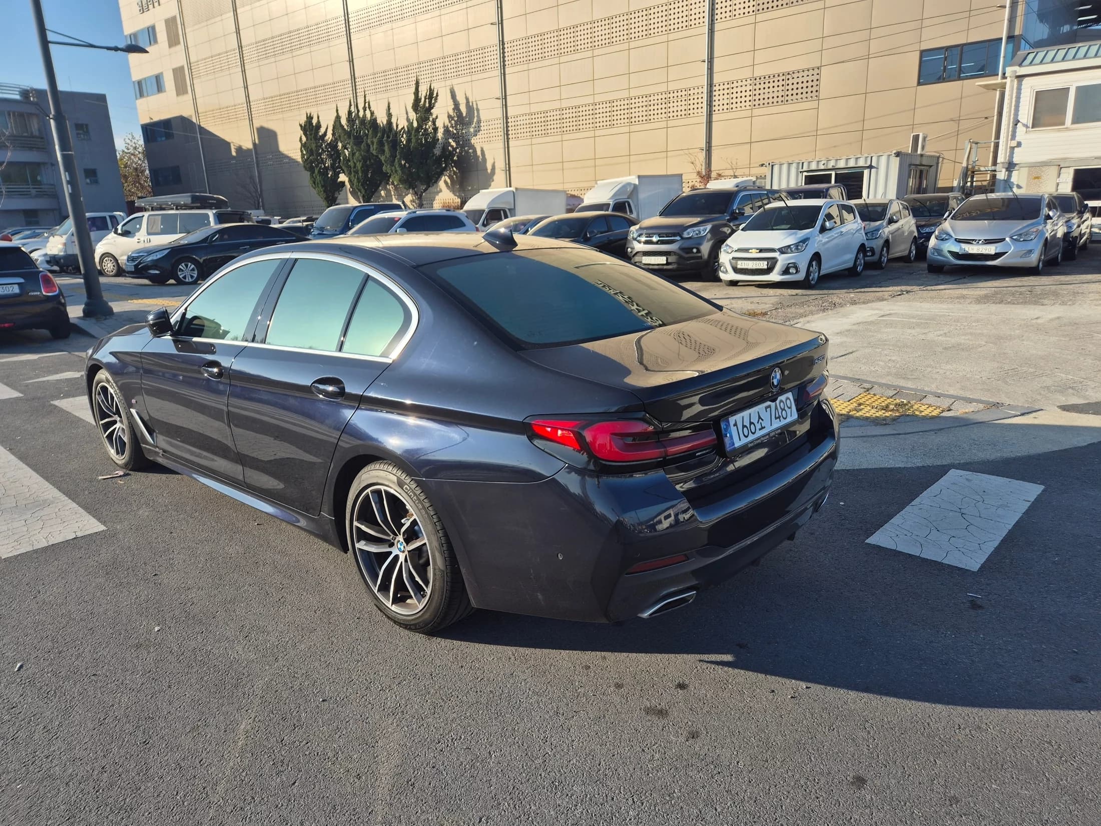 BMW 5-Series 520i M Sport, 2021 г. 43898 км. — фото 5