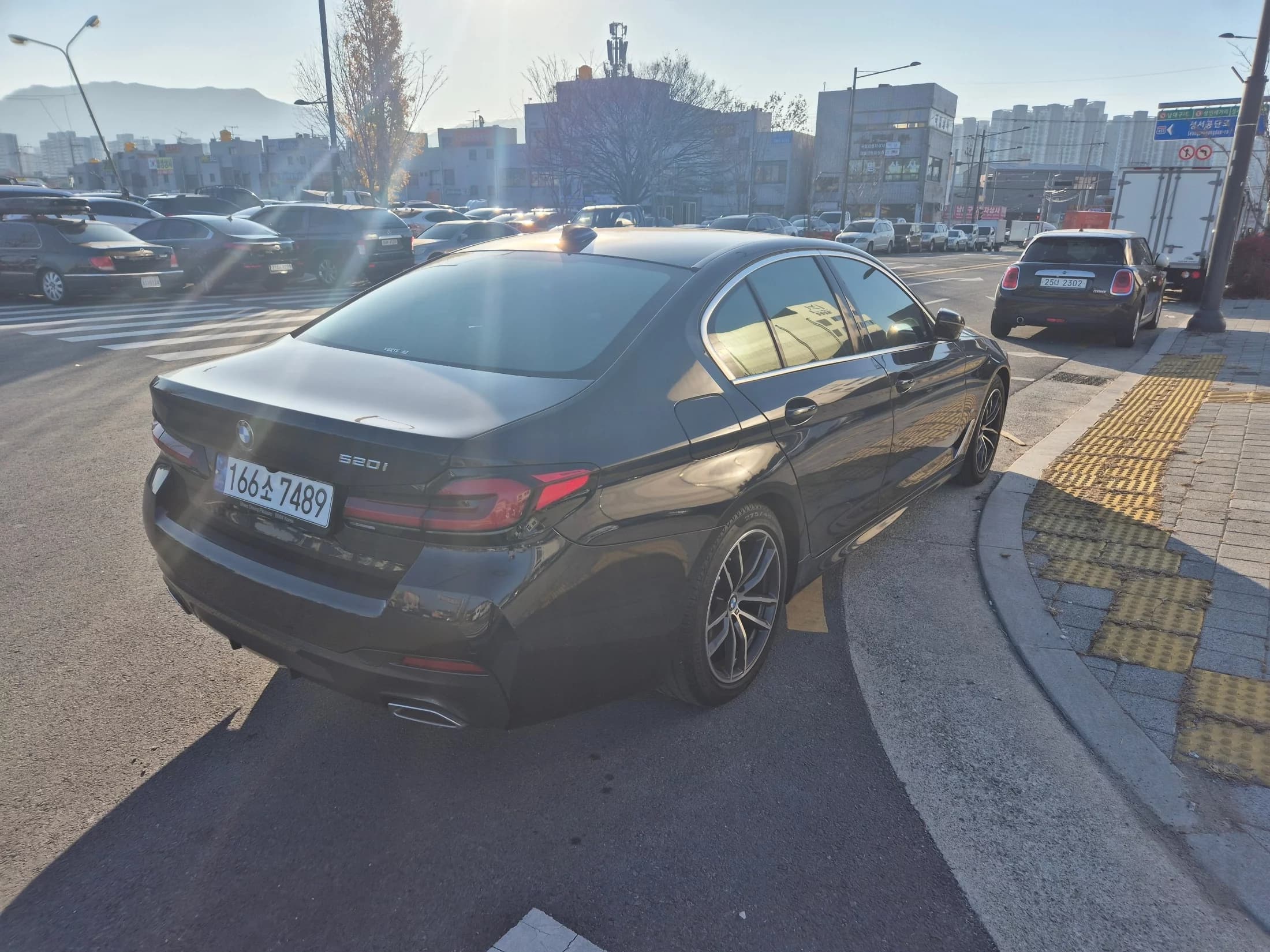 BMW 5-Series 520i M Sport, 2021 г. 43898 км. — фото 6