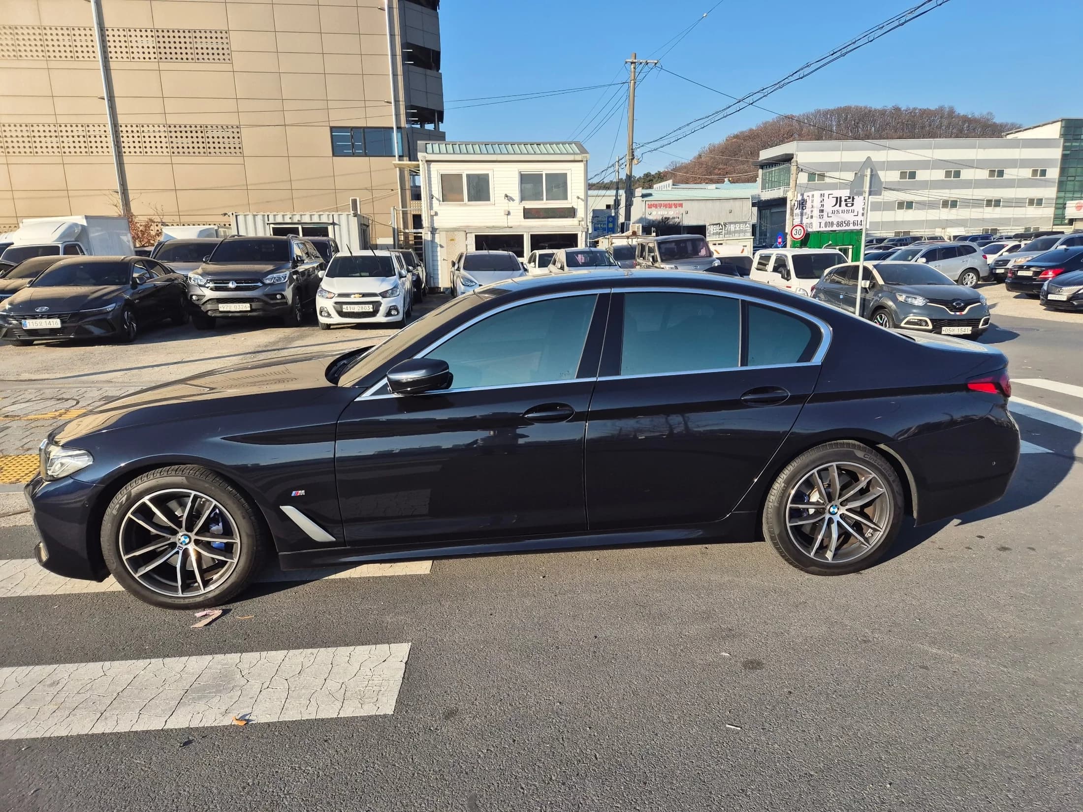 BMW 5-Series 520i M Sport, 2021 г. 43898 км. — фото 7