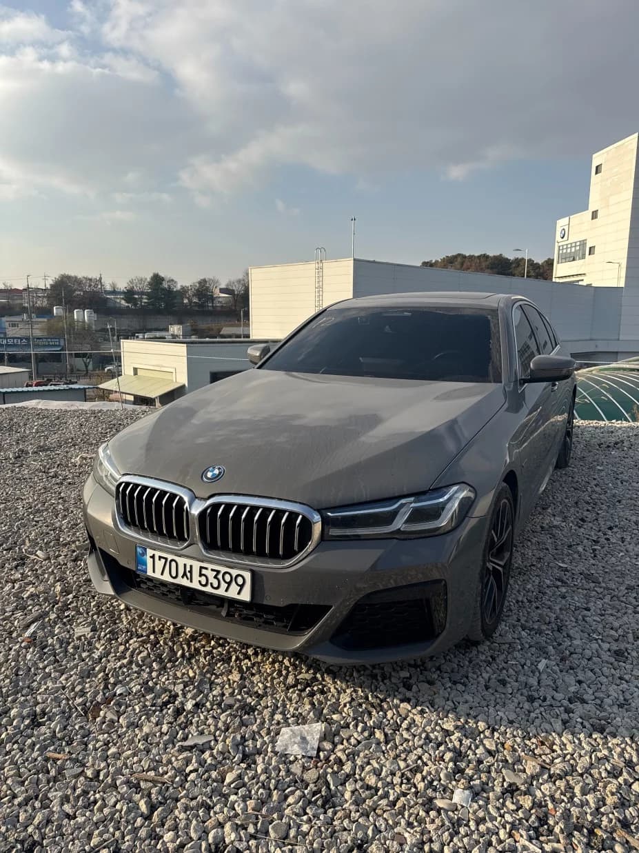 BMW 5-Series 530e M Sport, гибрид, 2022 г. 73013 км. — фото 2