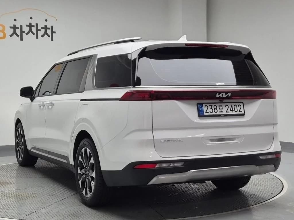 Kia Carnival 7-Seater Outdoor Noblesse, 2023 г. 23658 км. — фото 2