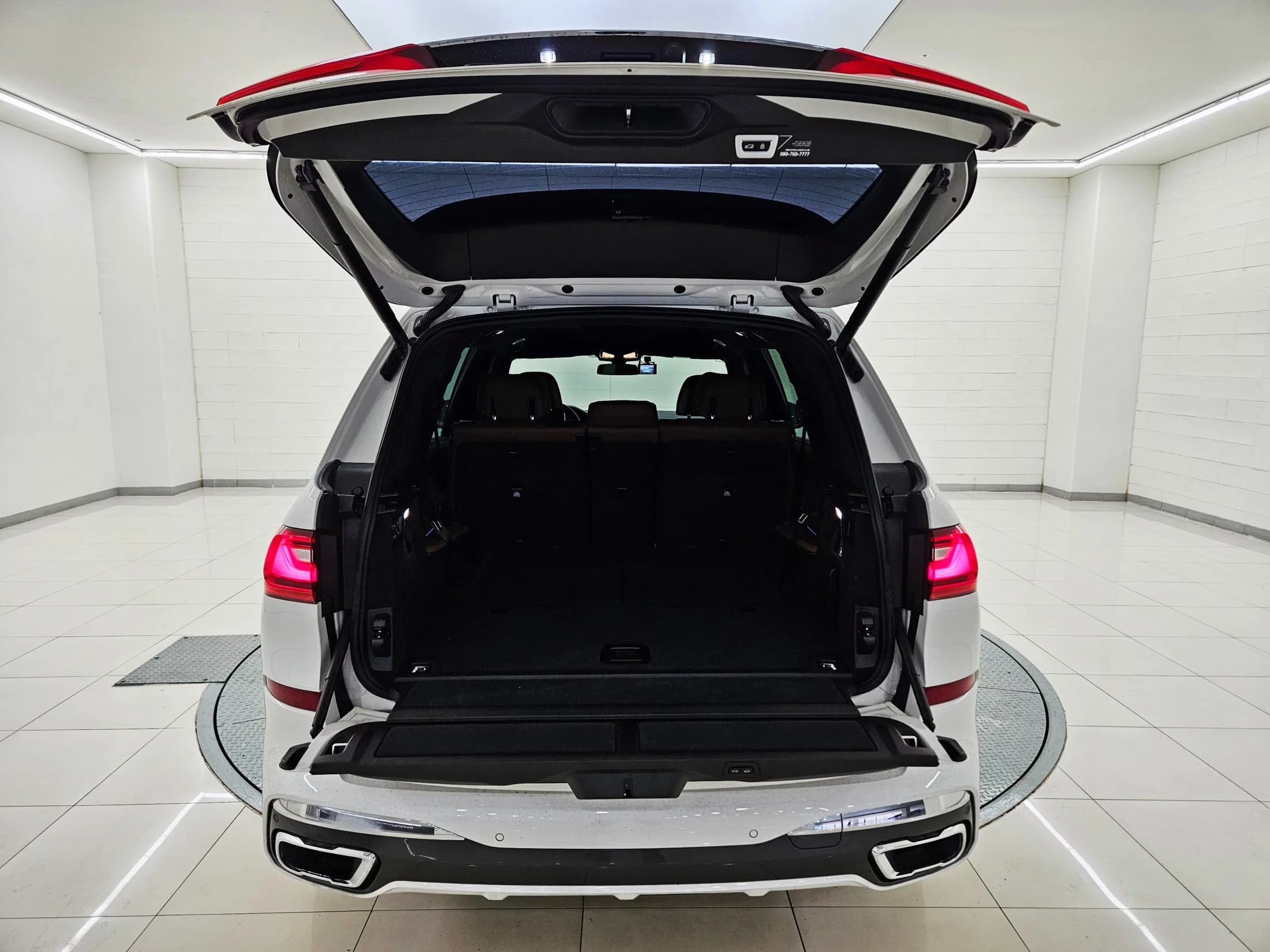 BMW X7 xDrive 40i M Sport 7STR, 2021 г. 28207 км. — фото 5