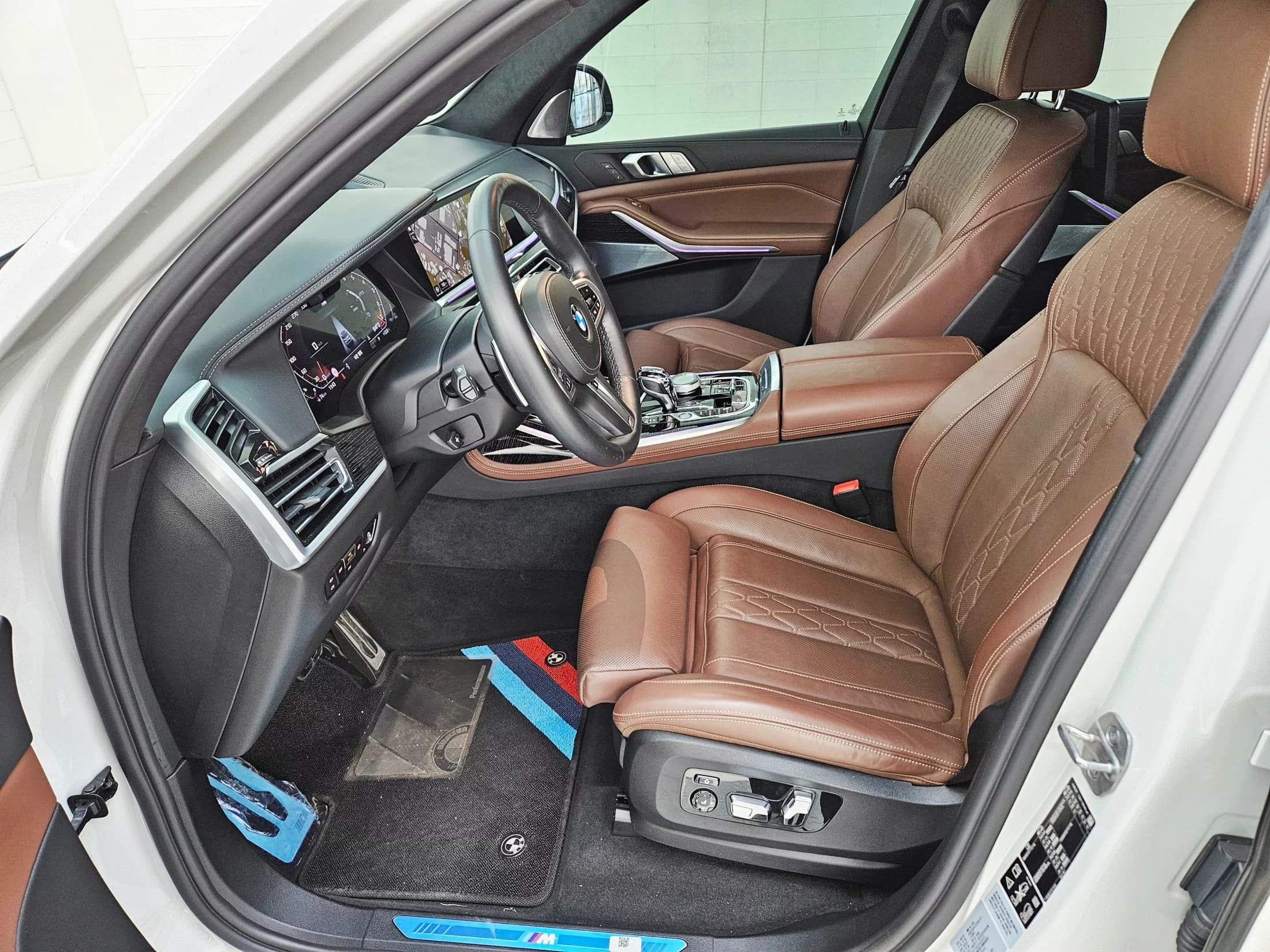 BMW X7 xDrive 40i M Sport 7STR, 2021 г. 28207 км. — фото 10