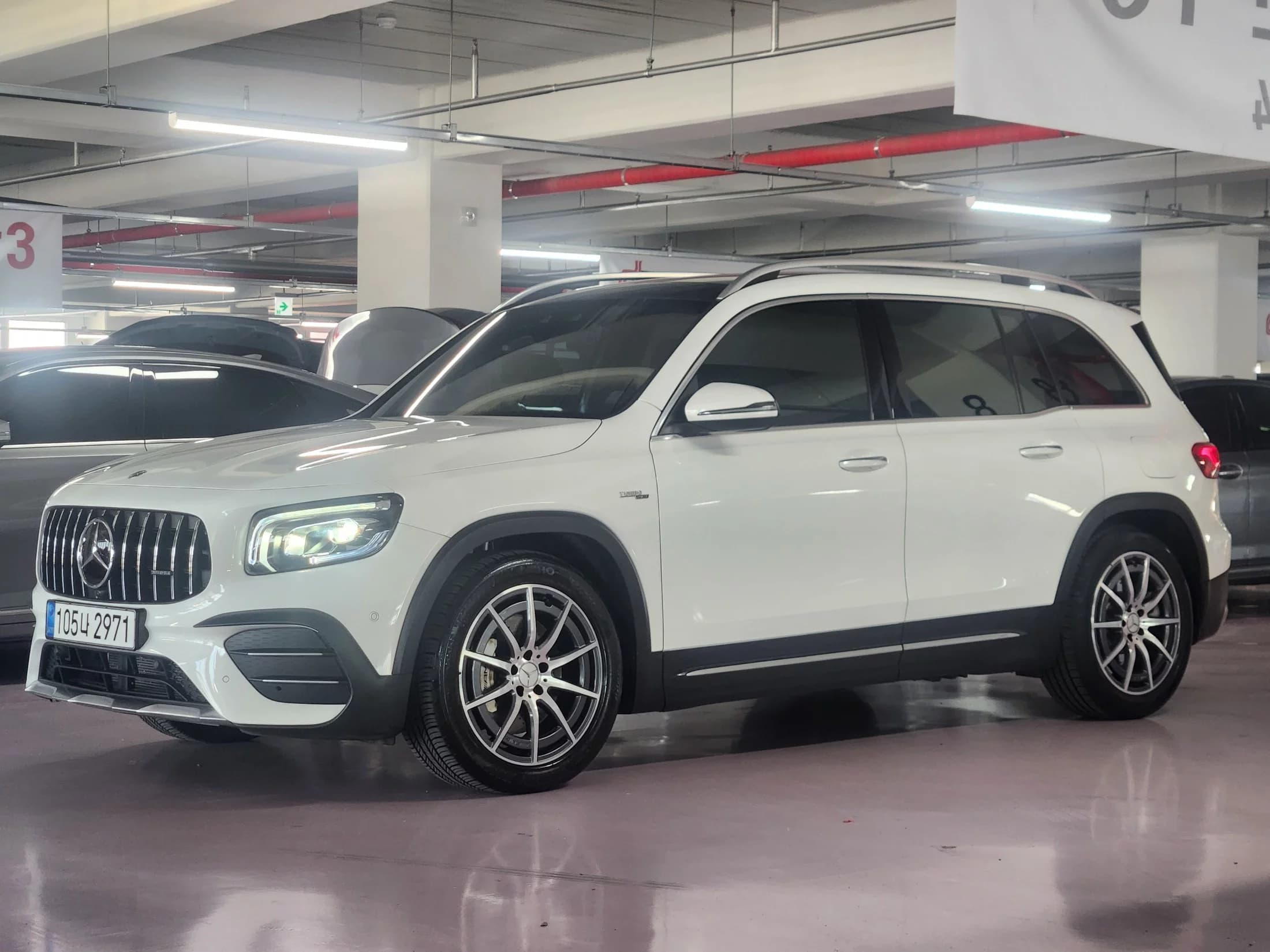 Mercedes-Benz GLB-Class AMG GLB35 4MATIC, 2022 г. 21576 км. — фото 2