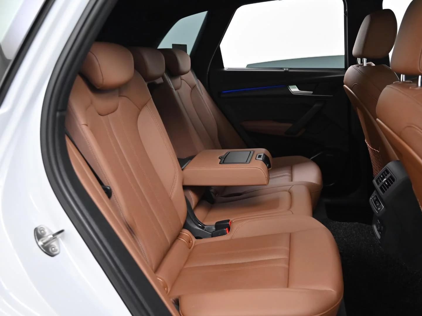 Audi Q5 40 TDI Quattro Premium, 2022 г. 88394 км. — фото 12