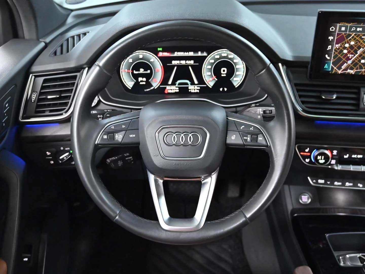 Audi Q5 40 TDI Quattro Premium, 2022 г. 88394 км. — фото 13