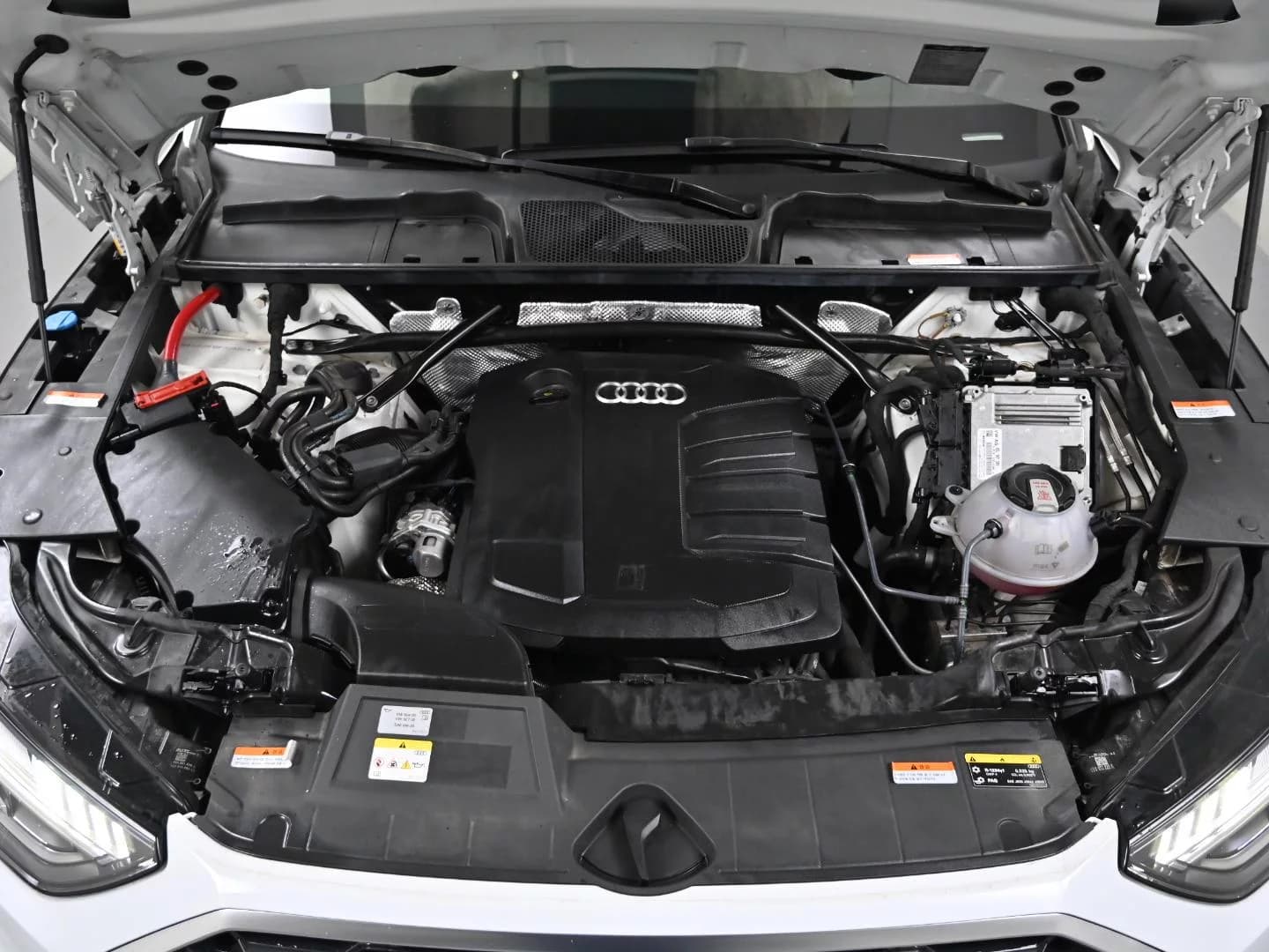 Audi Q5 40 TDI Quattro Premium, 2022 г. 88394 км. — фото 6