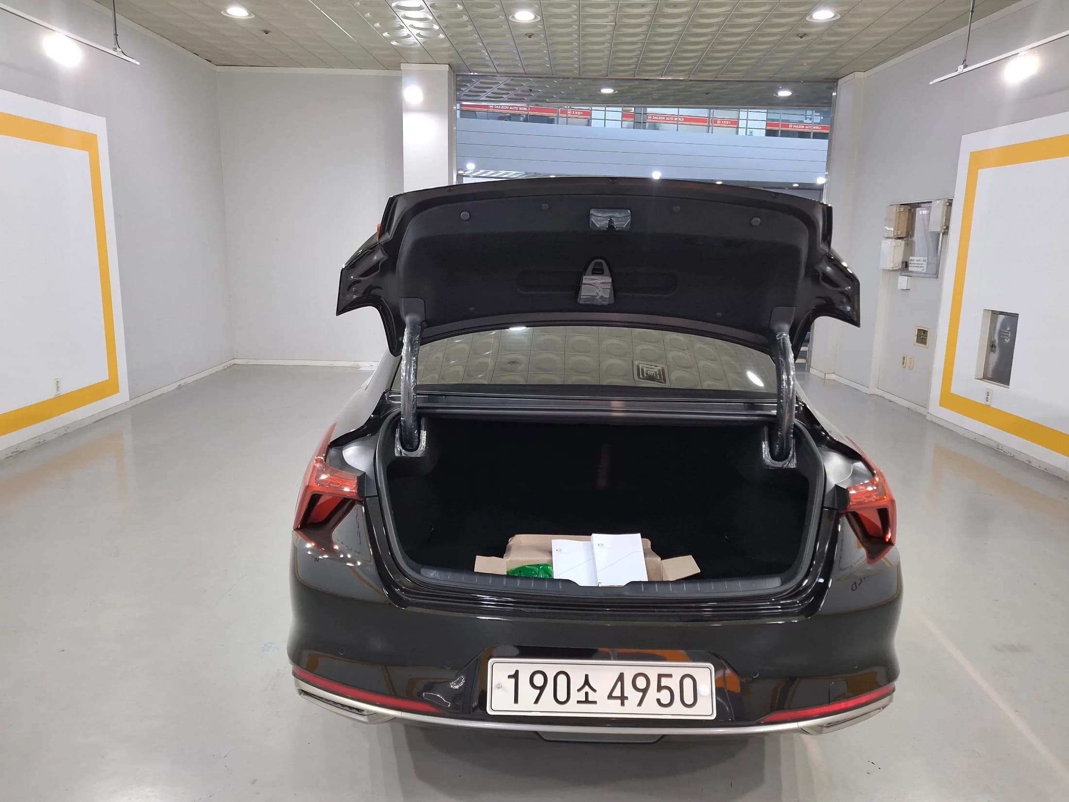 Kia K8 2.5 Gasoline 2WD Noblesse, 2021 г. 24927 км. — фото 7