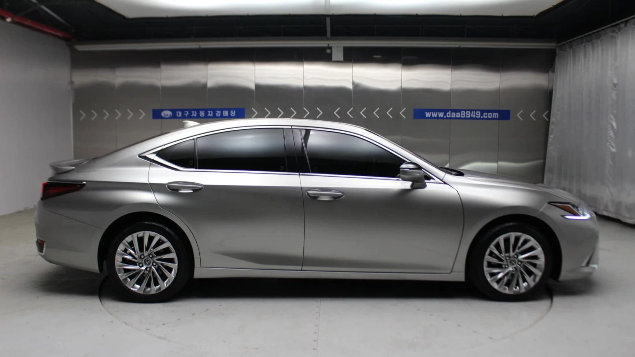 Lexus ES300h Luxury Plus, гибрид, 2022 г. 33776 км. — фото 18