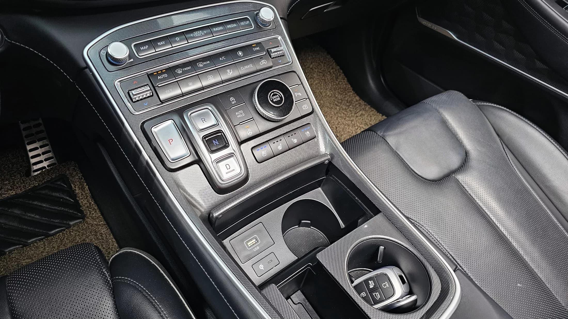 Hyundai Santa Fe Diesel 2.2 2WD Prestige, 2021 г. 66580 км. — фото 9