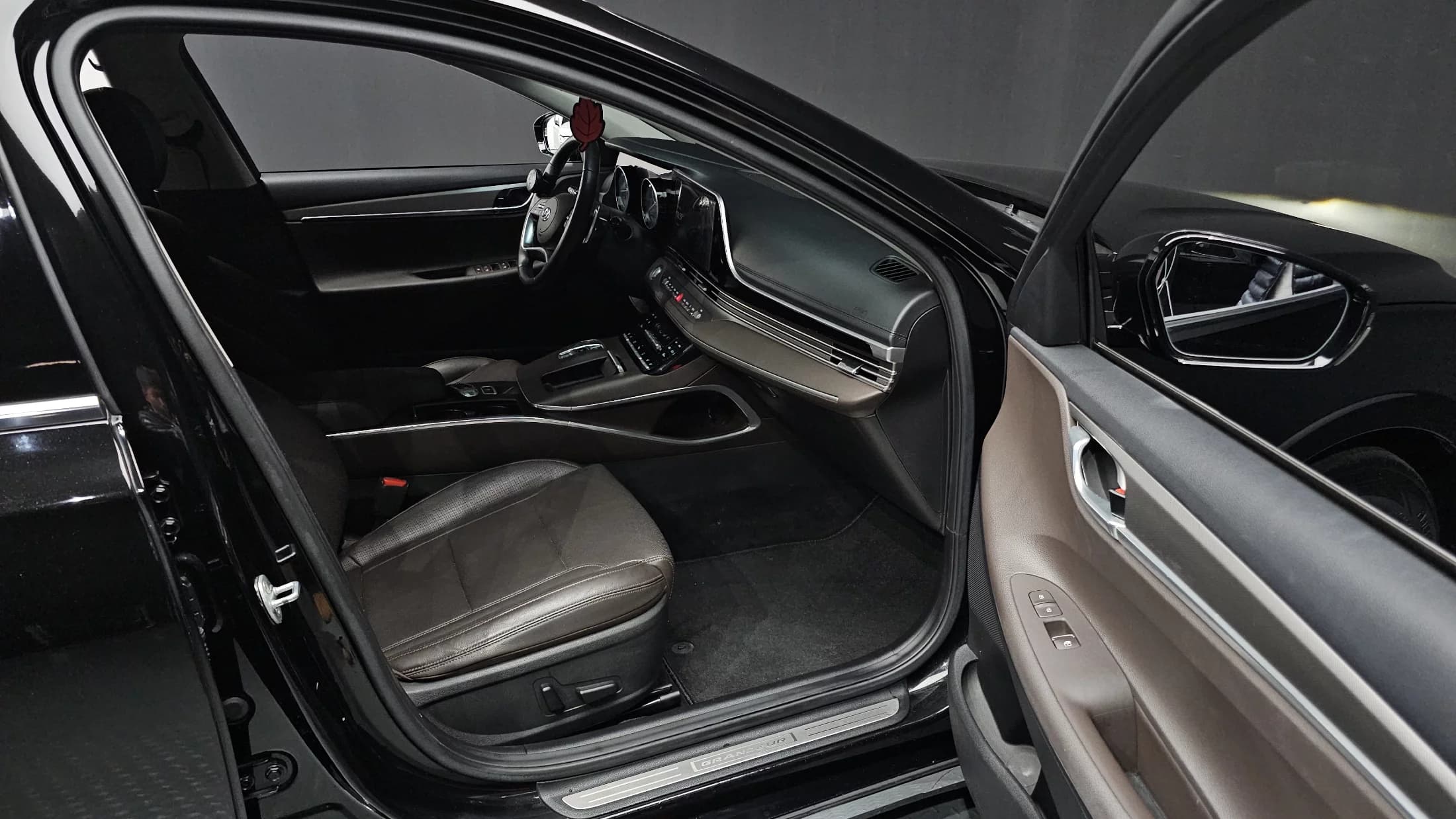 Hyundai Grandeur 2.5 Premium Choice, 2021 г. 84807 км. — фото 20