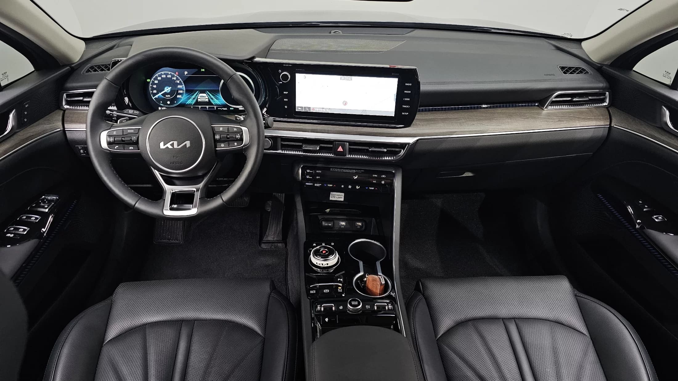 Kia K5 (Киа Оптима) Signature, гибрид, 2023 г. 16459 км. — фото 7