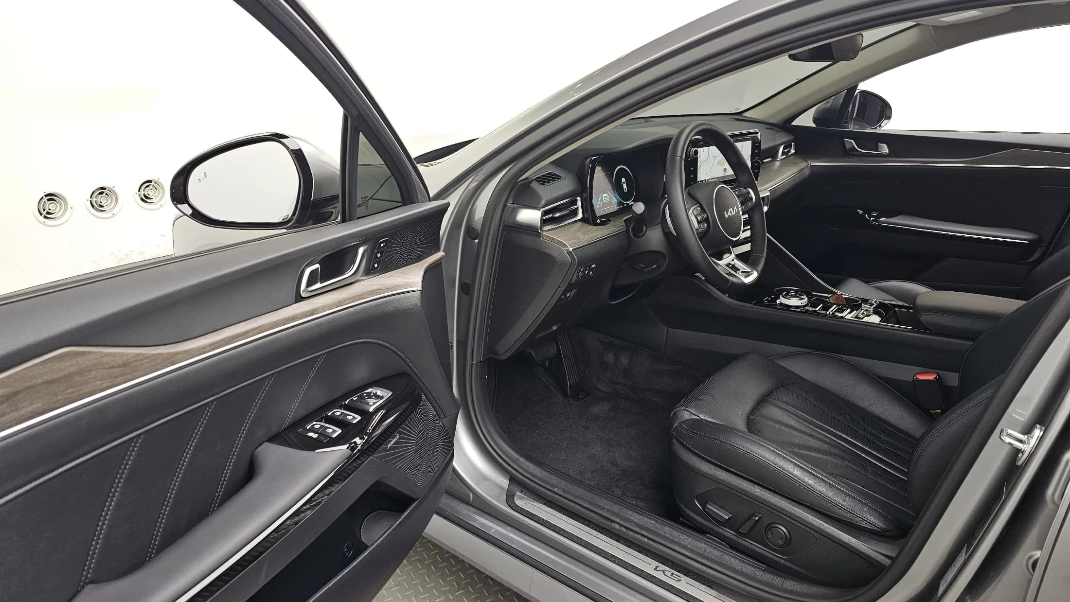 Kia K5 (Киа Оптима) Signature, гибрид, 2023 г. 16459 км. — фото 10