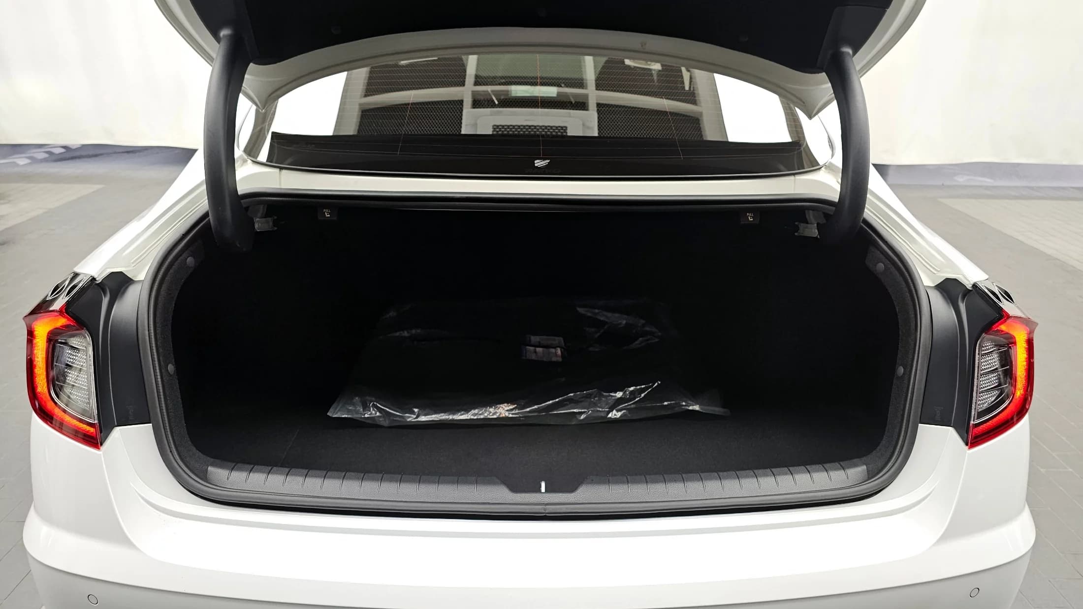 Hyundai Sonata 1.6 Turbo Premium Plus, 2021 г. 30153 км. — фото 20