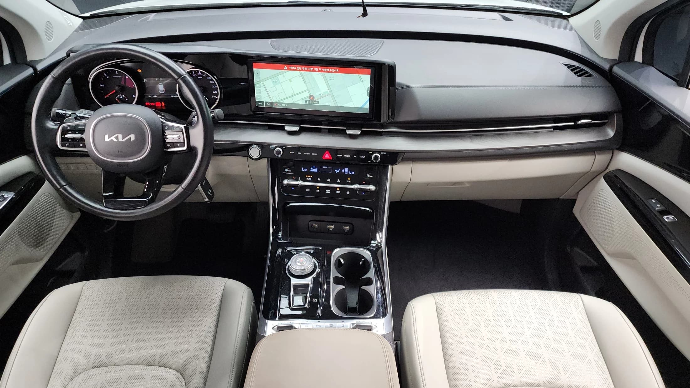 Kia Carnival 9-Seater Noblesse, 2022 г. 76349 км. — фото 7