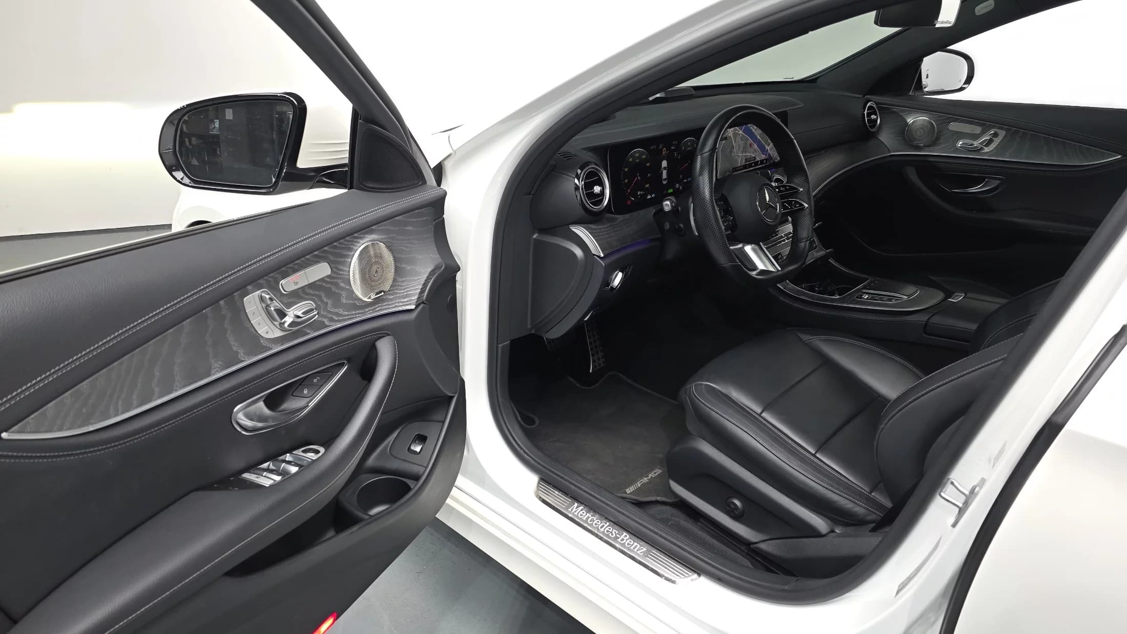 Mercedes-Benz E-Class E350 4MATIC AMG Line, 2021 г. 67312 км. — фото 22