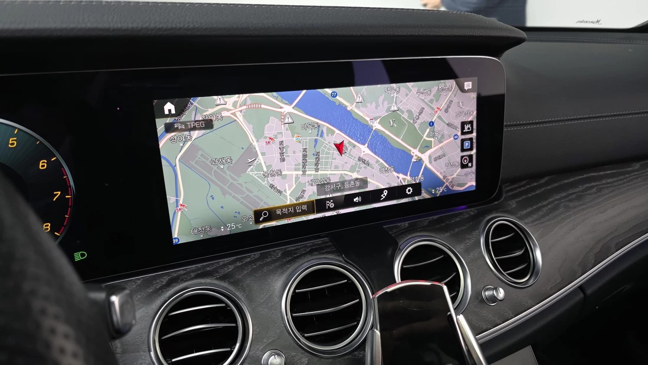 Mercedes-Benz E-Class E350 4MATIC AMG Line, 2021 г. 67312 км. — фото 27