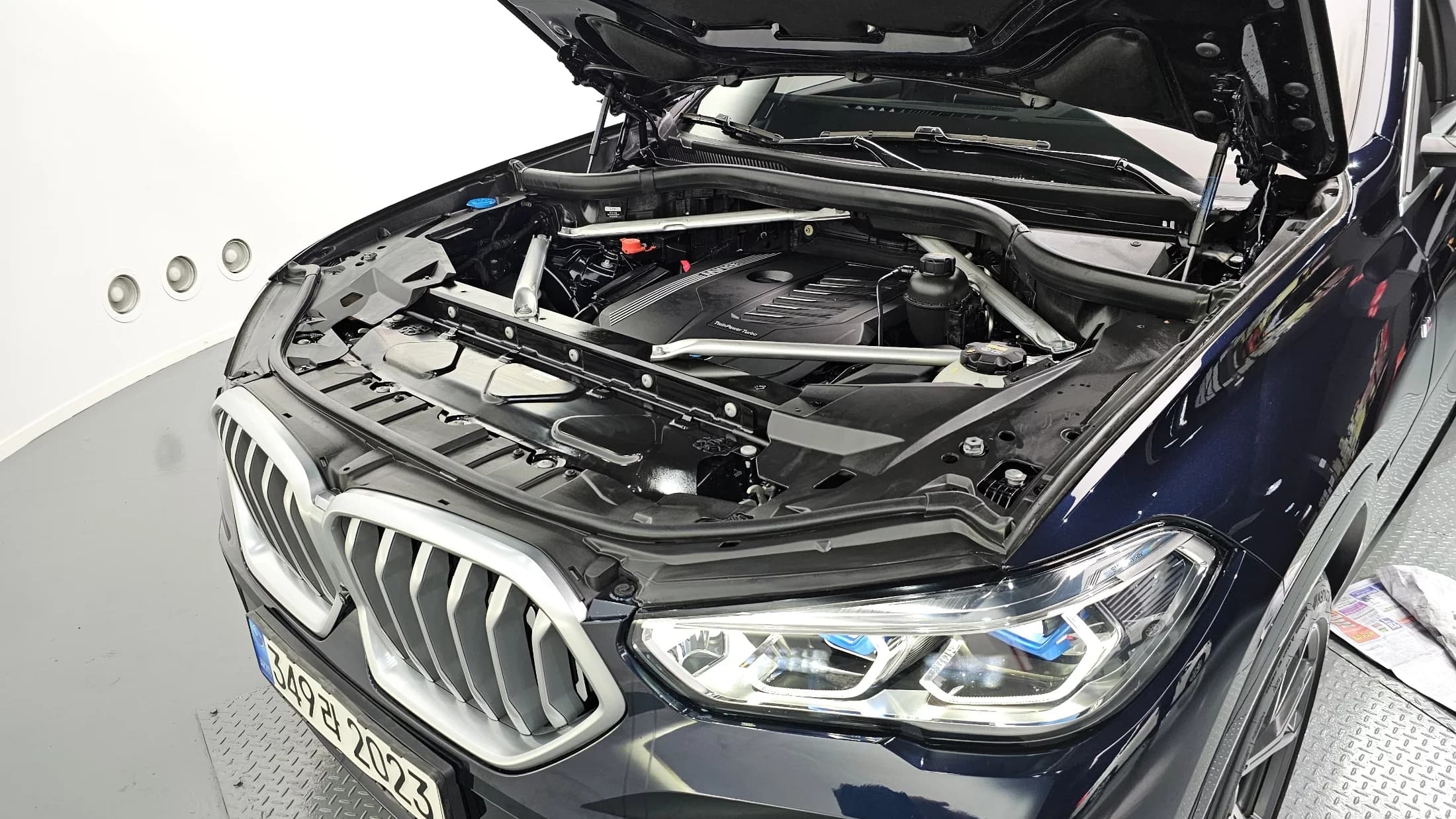 BMW X6 xDrive40i M Sport, 2022 г. 33230 км. — фото 6