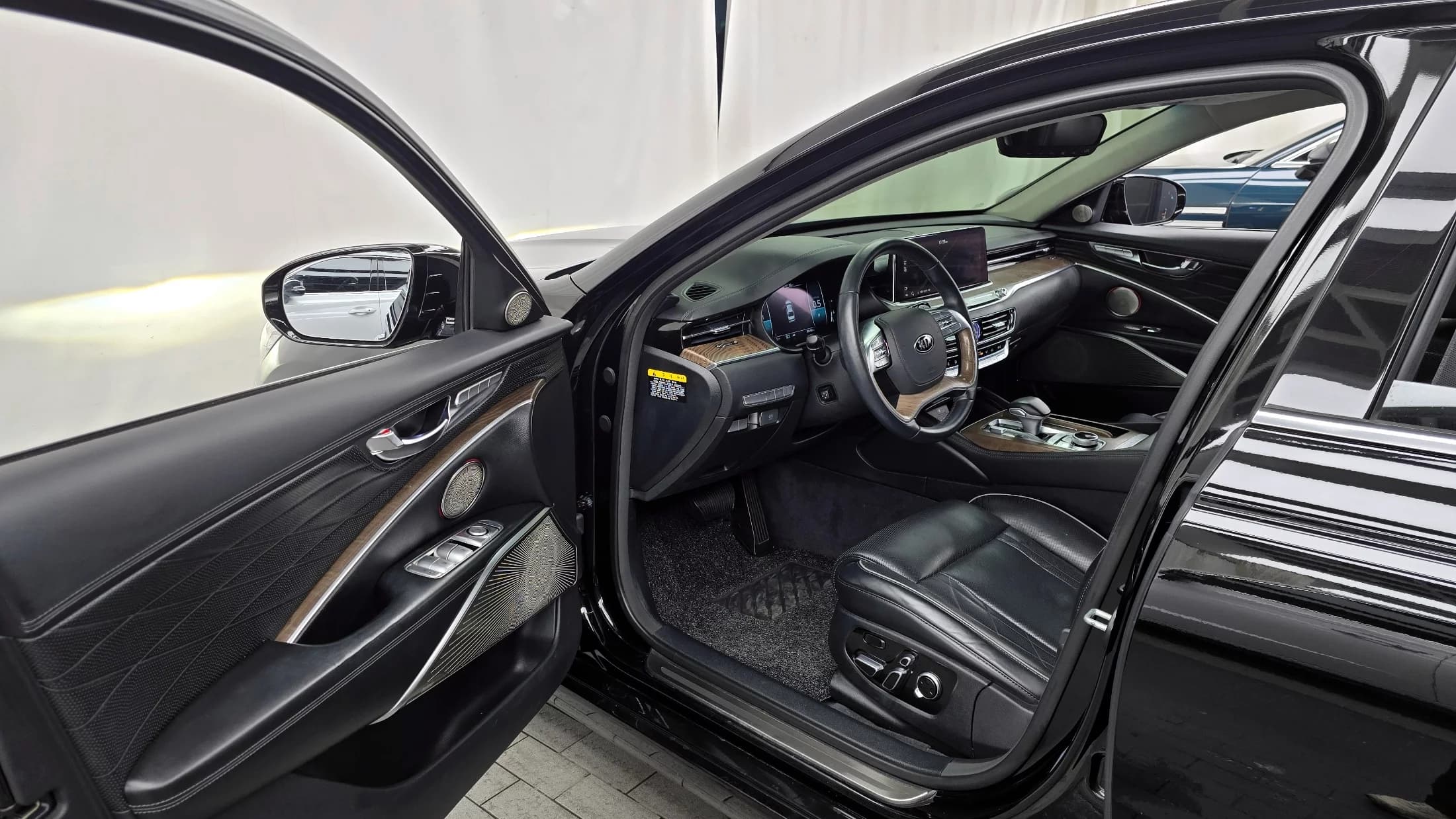 Kia K9 3.8 GDI AWD Grand Platinum, 2021 г. 88335 км. — фото 10