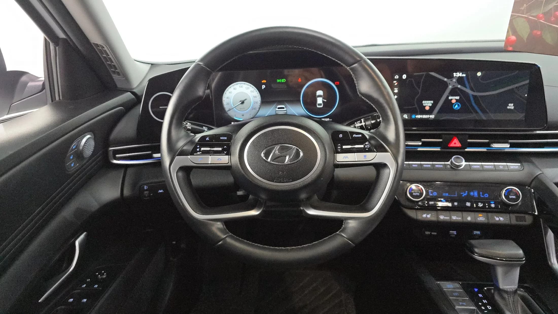 Hyundai AVANTE (Хендай Элантра) 1.6 Inspiration, 2022 г. 38358 км. — фото 13