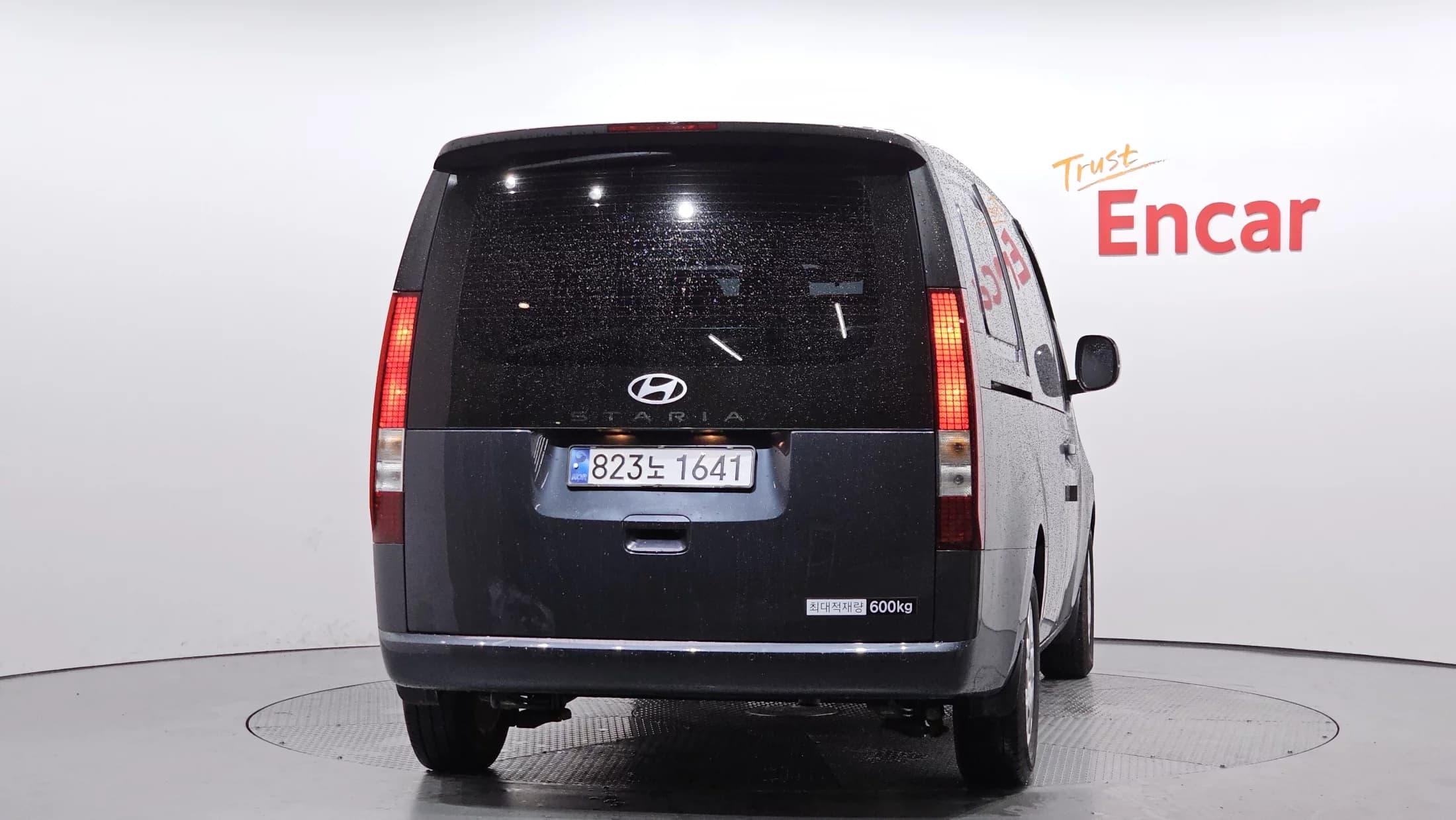 Hyundai Staria Cargo 5-Seater Modern, 2024 г. 7780 км. — фото 4