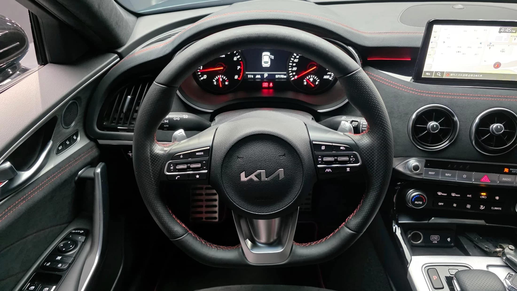Kia Stinger 2.5 Masters ACRO EDITION, 2023 г. 57176 км. — фото 13